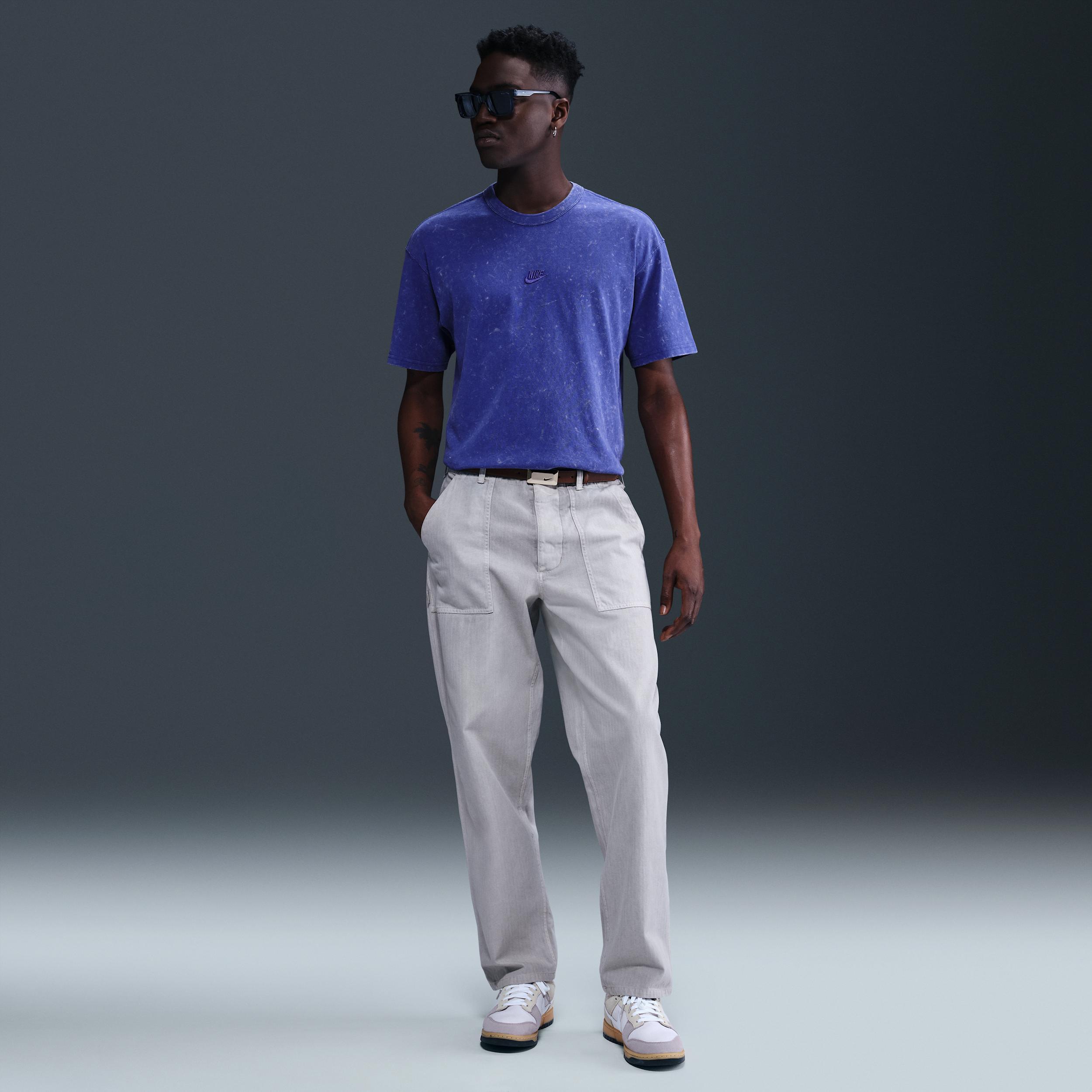 Nike Sportswear Premium Essentials Men's Max90 T-Shirt Product Image