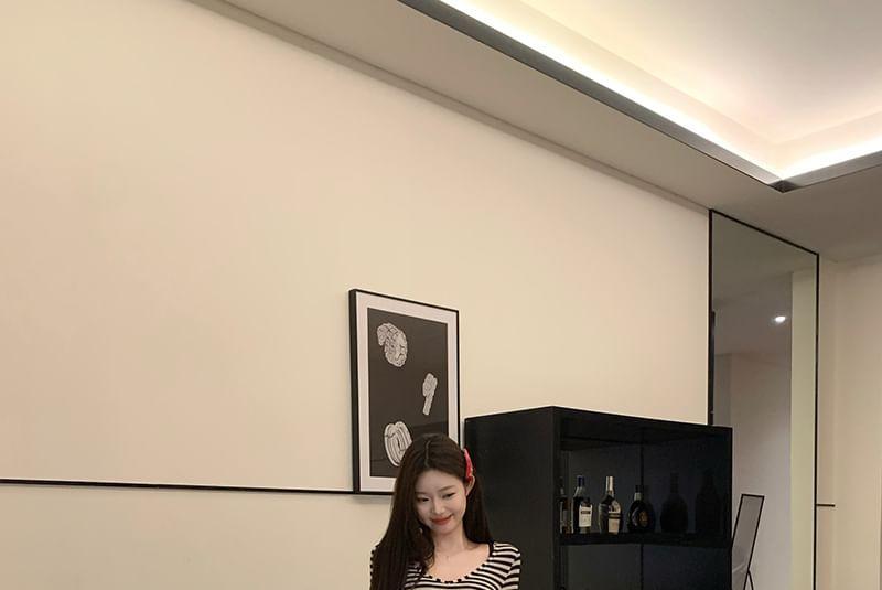 Long Sleeve V-Neck Striped Tee Product Image
