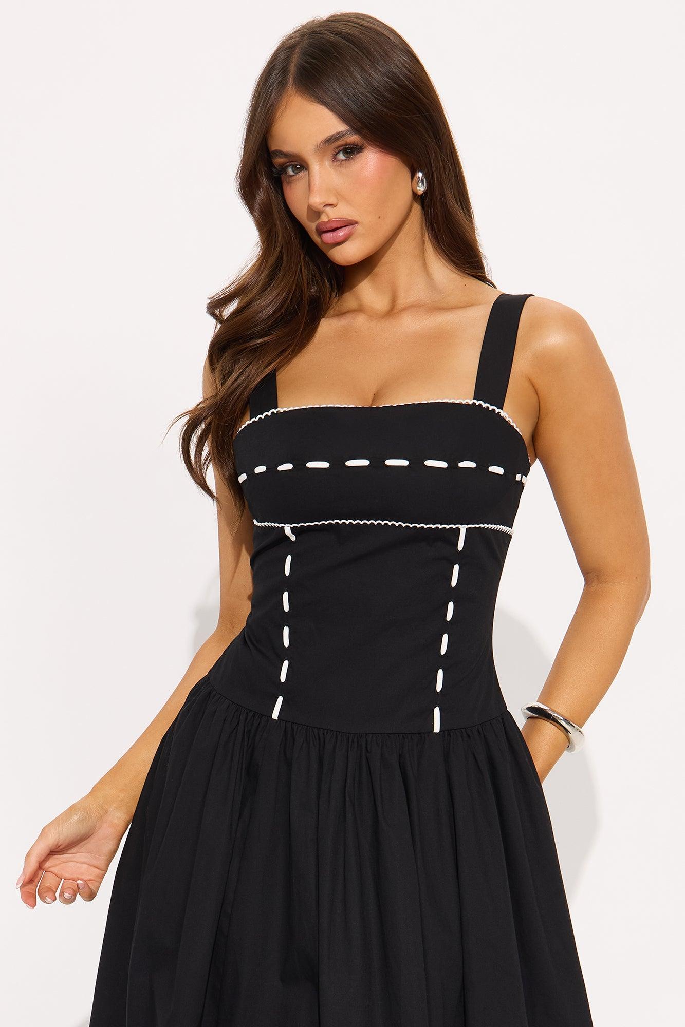 Mariana Contrast Trim Maxi Dress - Black Product Image