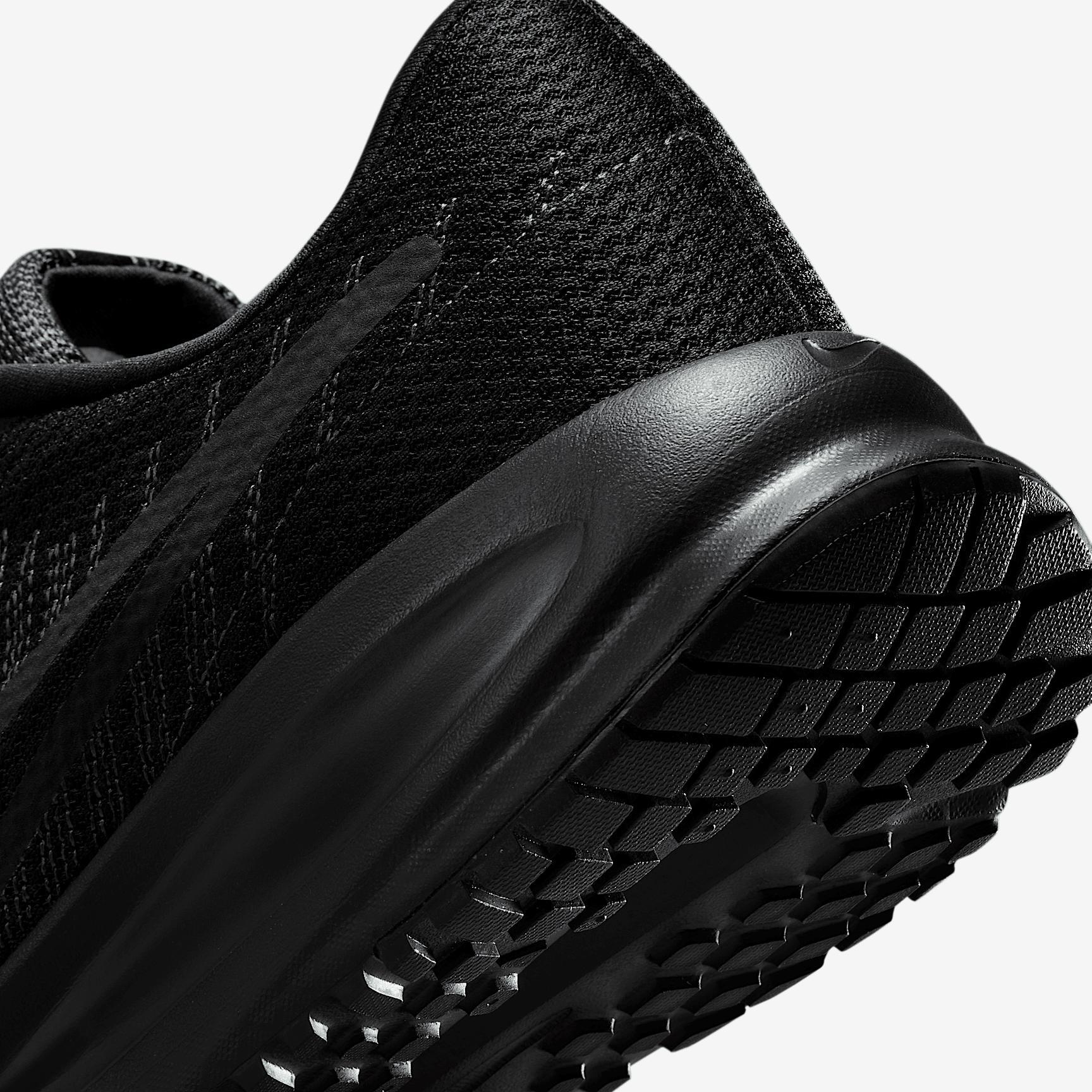 Nike Run Defy Men's Road Running Shoes Product Image