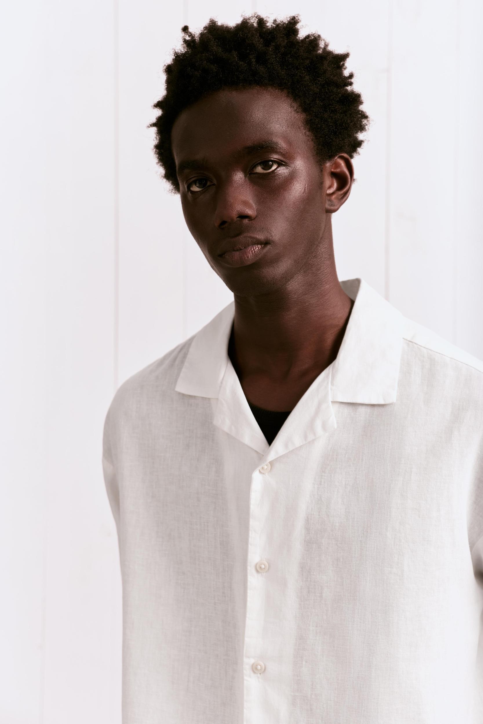 Short sleeve linen blend shirt Product Image