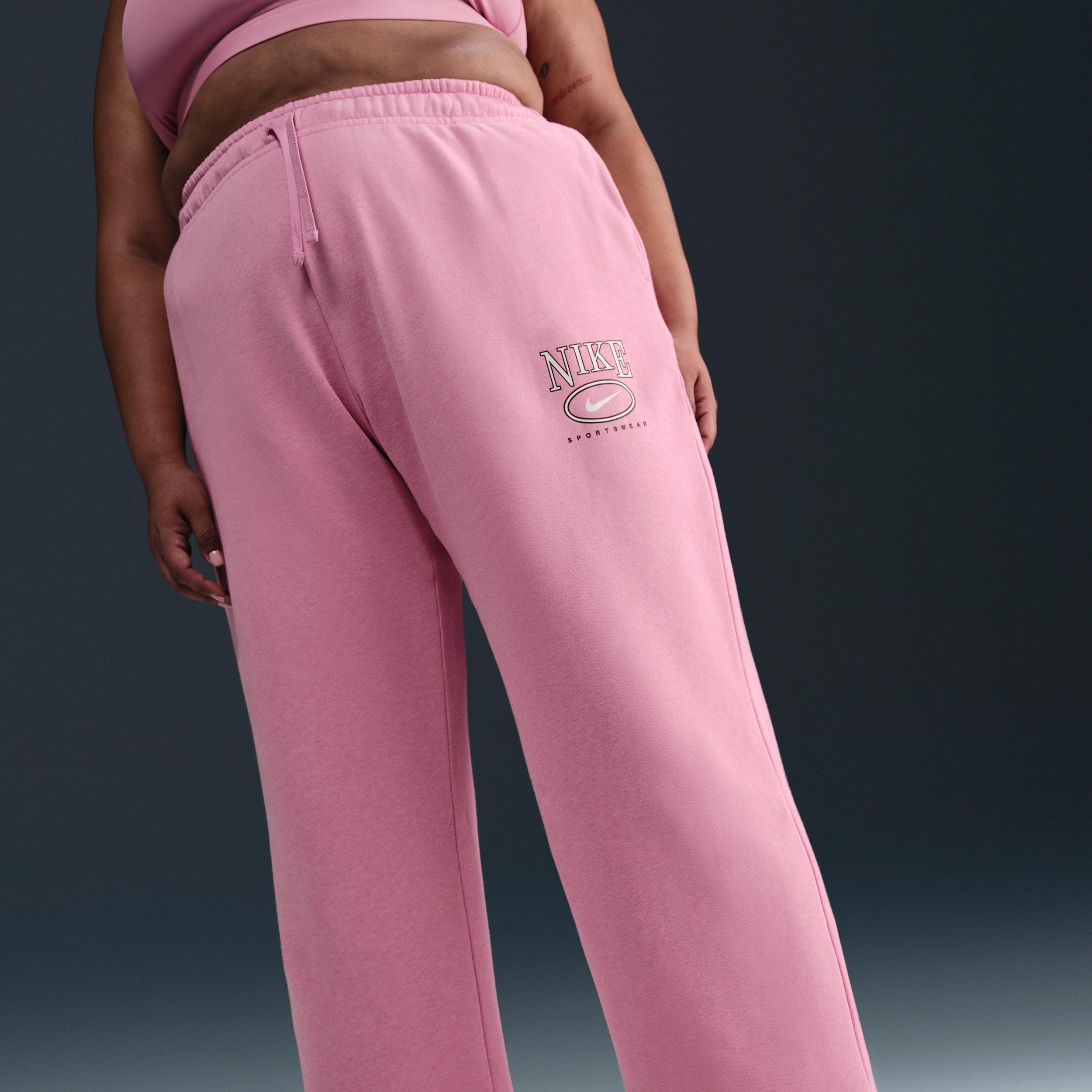 Women's Nike Sportswear Club Fleece Mid-Rise Wide-Leg Graphic Pants (Plus Size) Product Image