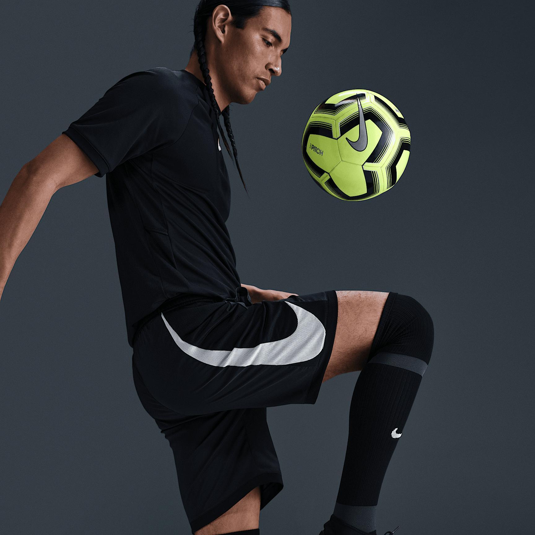 Nike Men's Academy Dri-FIT Soccer Shorts Product Image