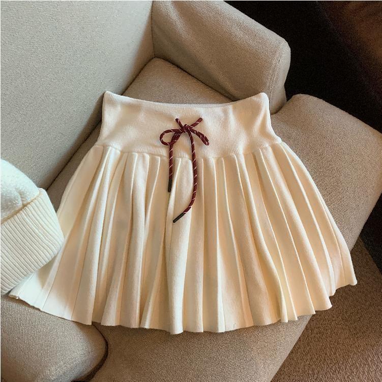 High Waist Plain Pleated Mini A-Line Knit Skirt Product Image