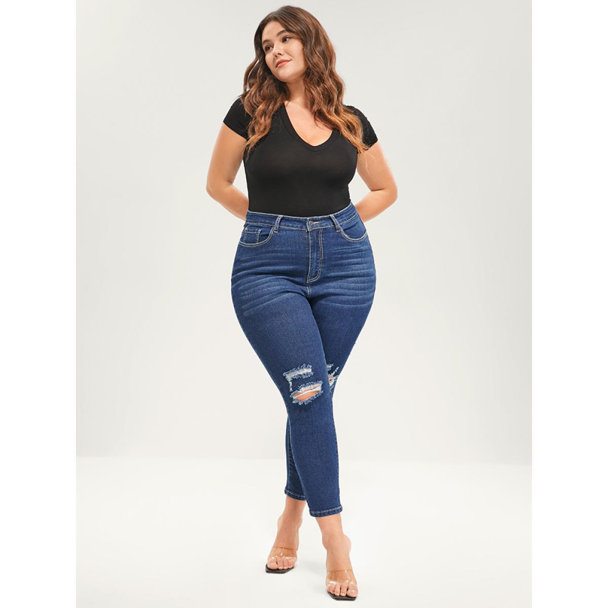 Plus Size Skinny Moderately Stretchy Mid Rise Medium Wash Pocket Jeans Women Blue Casual Plain Pocket Medium stretch Pocket Jeans BloomChic 26/4X Product Image