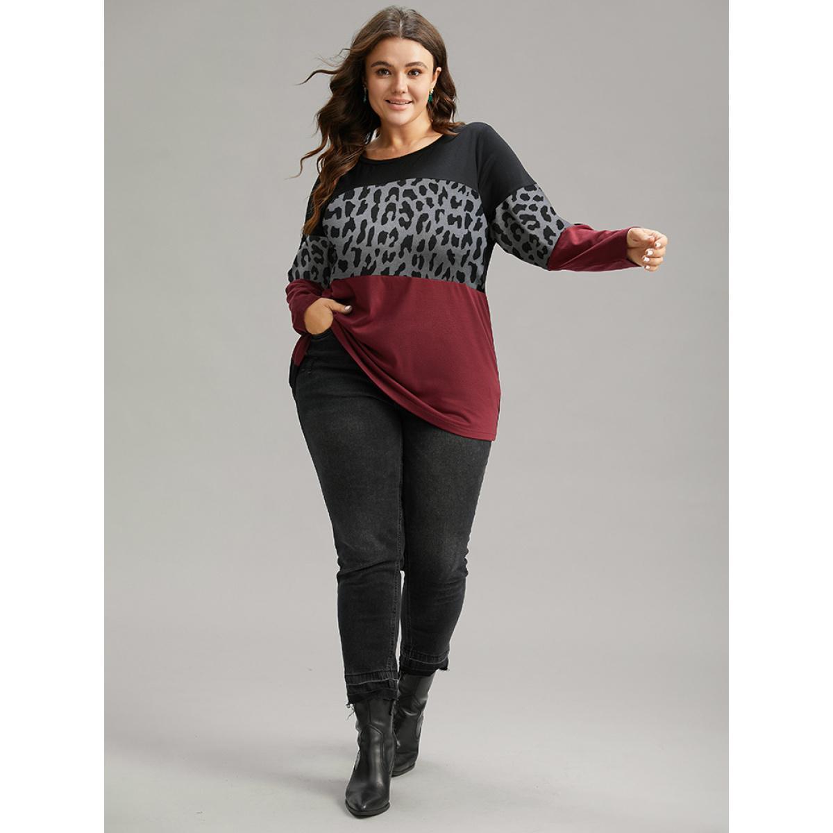 Plus Size Plaid Contrast Patchwork Round Neck T-shirt Multicolor Women Casual Contrast Plaid Round Neck Everyday T-shirts BloomChic 26/4X Product Image
