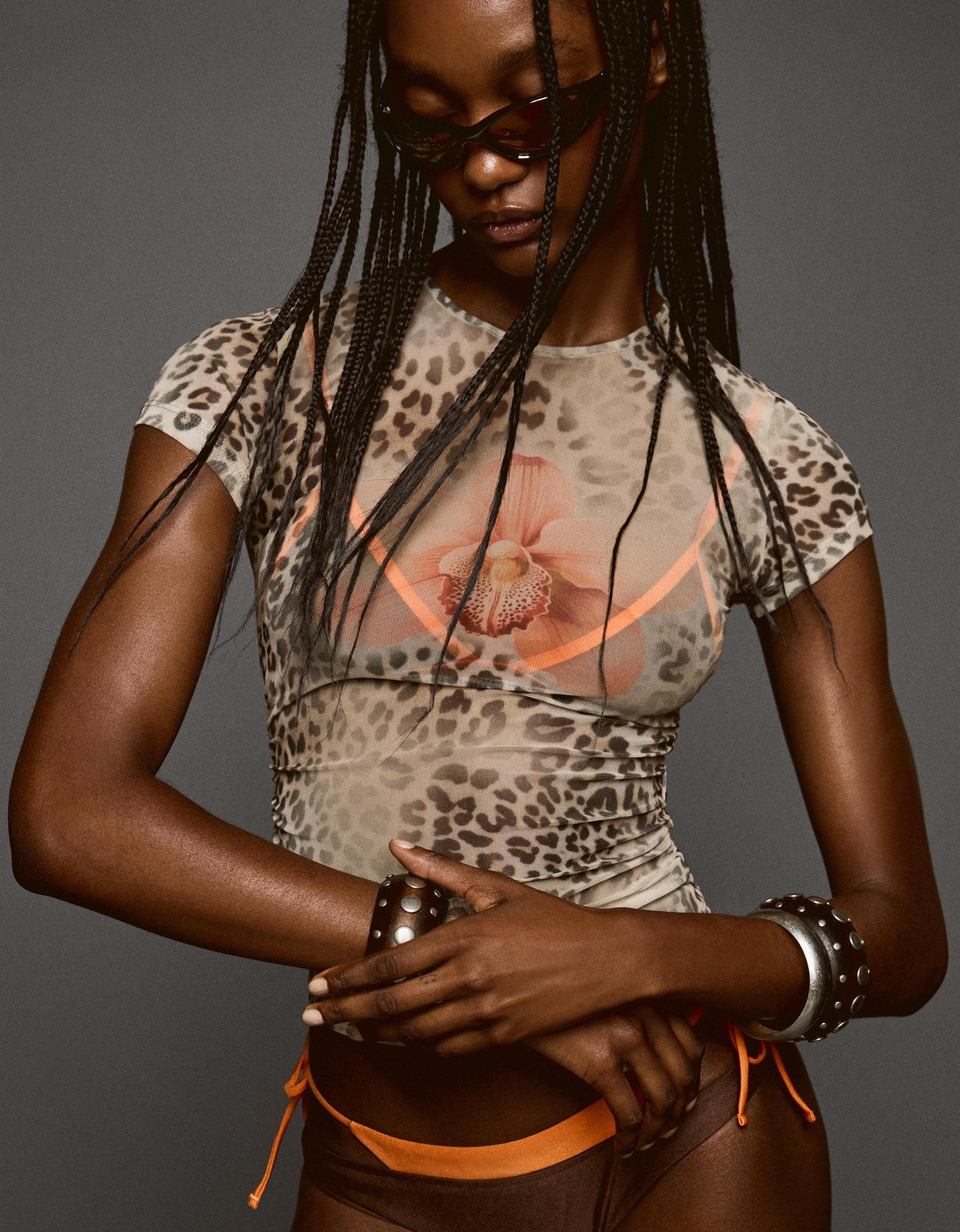 Printed short sleeve tulle T-shirt Product Image