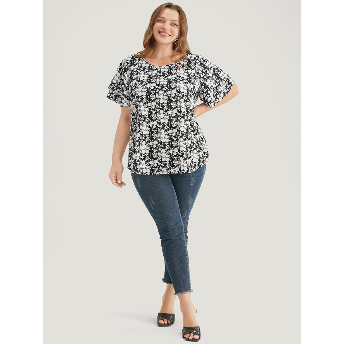 Plus Size BlackFlower Ditsy Floral Tiered Sleeve Round Neck Ruffle Blouse Women Elegant Short sleeve Round Neck Dailywear Blouses BloomChic 14-16/1X Product Image
