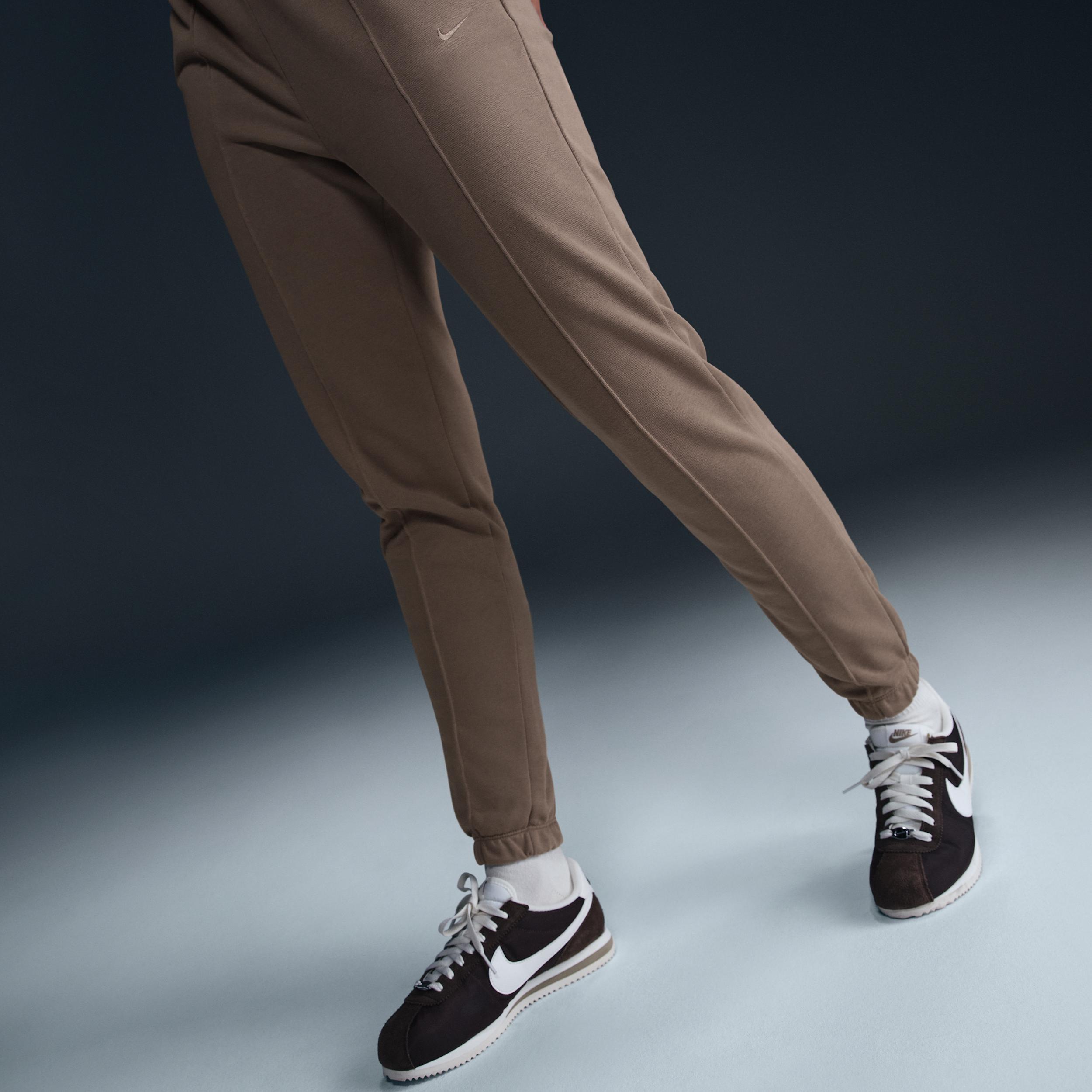 Nike Sportswear Chill Terry Women's Slim High-Waisted French Terry Sweatpants Product Image
