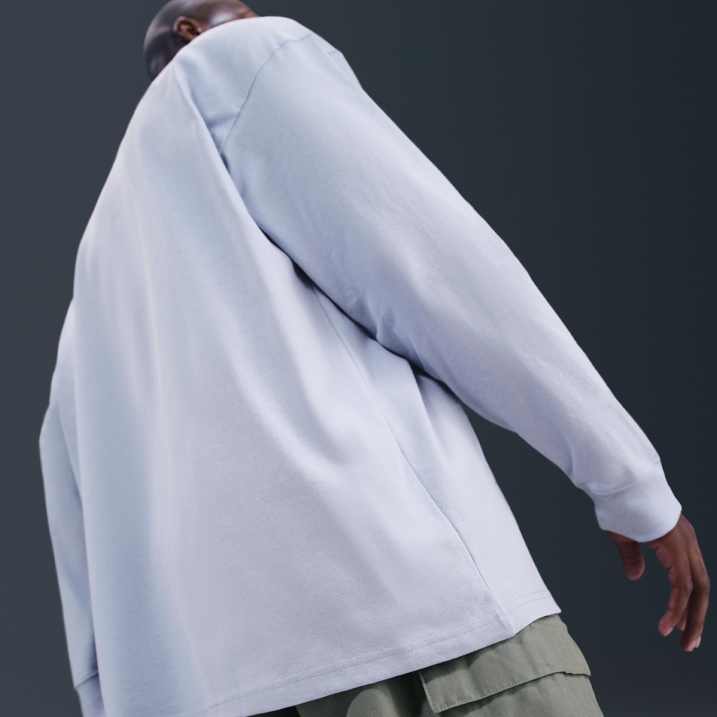 Nike Sportswear Premium Essentials Men's Long-Sleeve T-Shirt Product Image