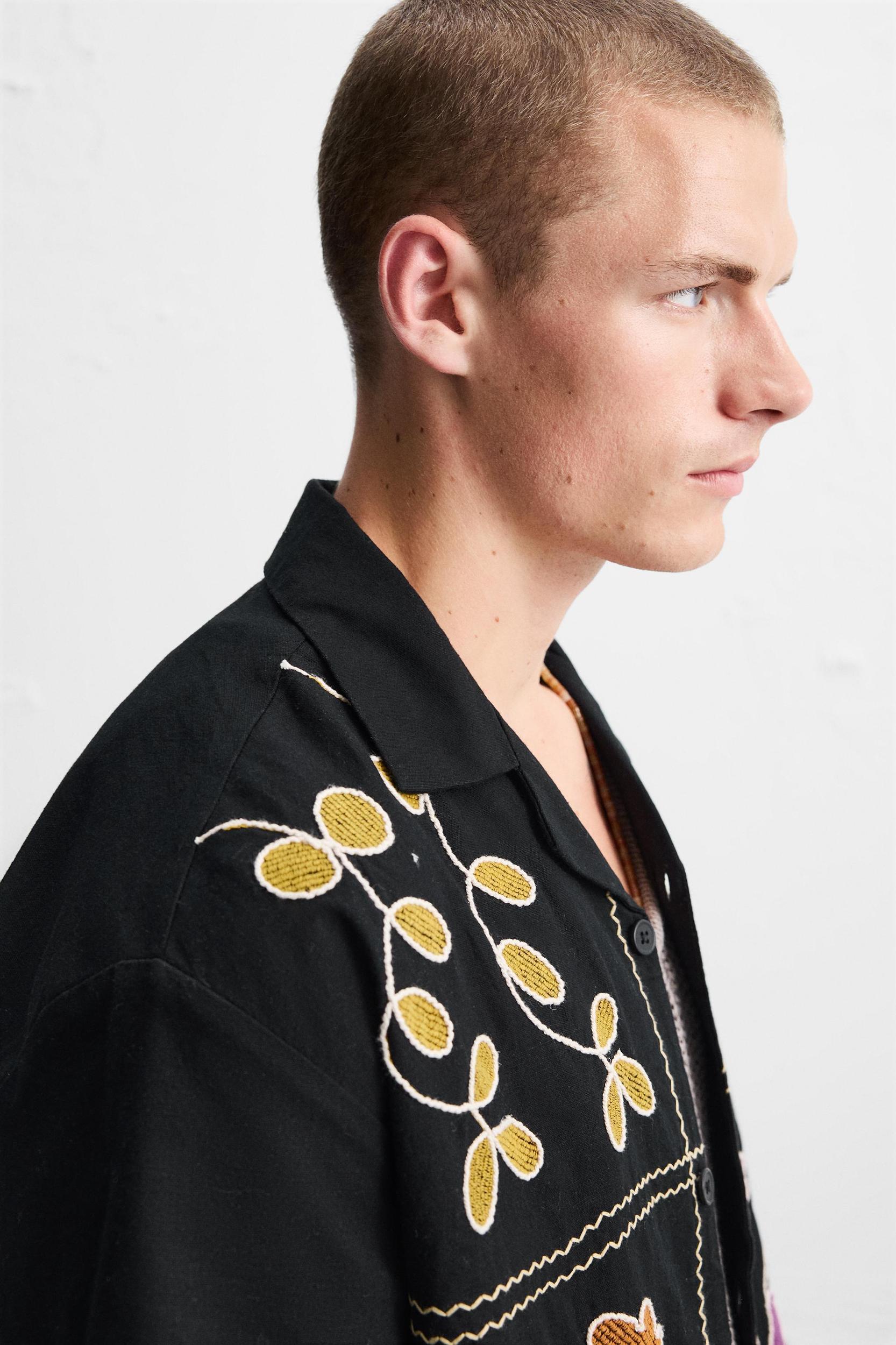 FLORAL EMBROIDERED SHIRT Product Image