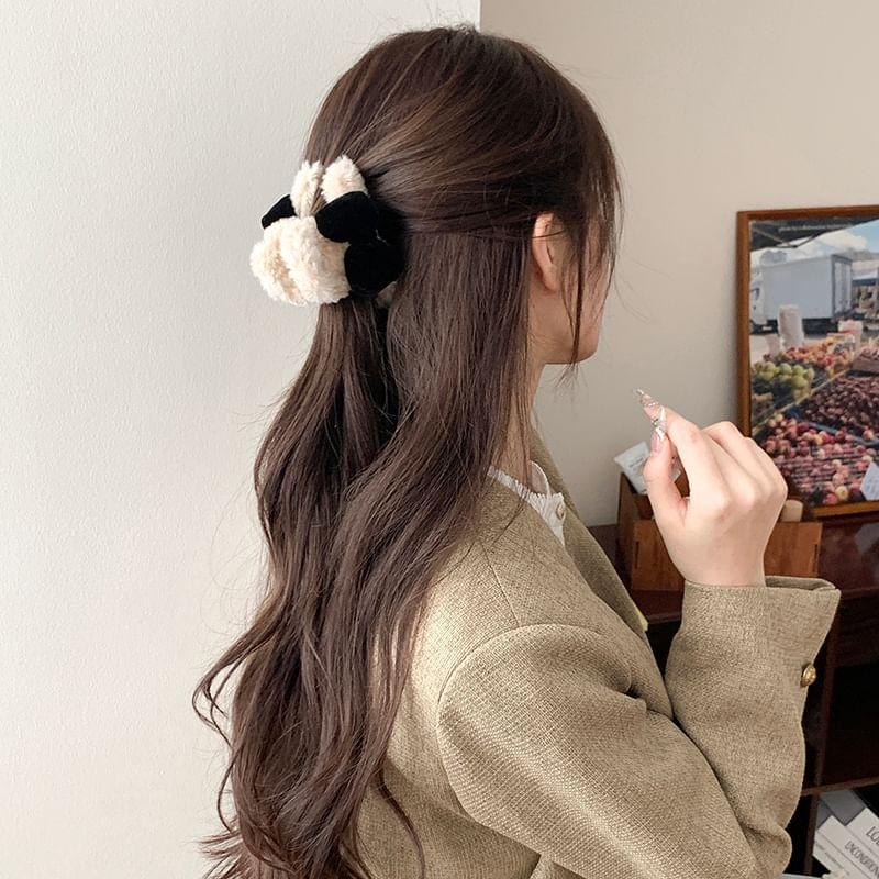 Bow Fluffy Hair Claw Product Image