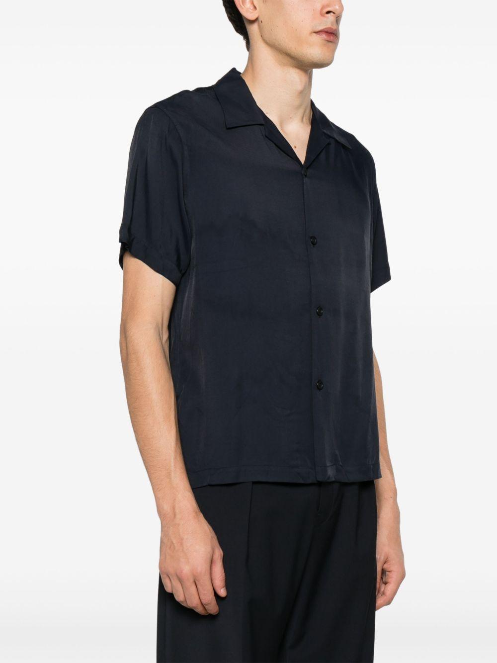 shark-collar shirt Product Image