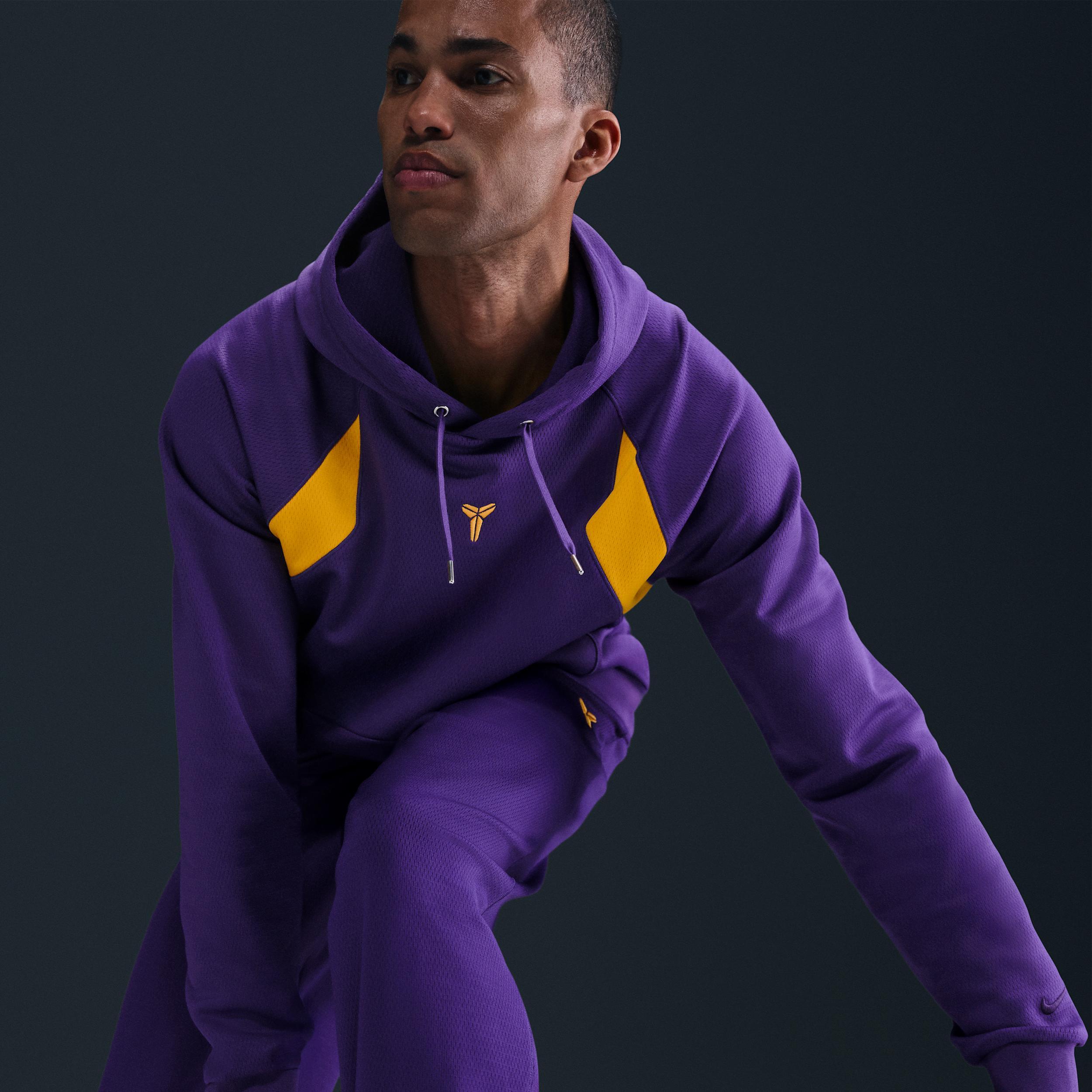 Nike Men's Kobe Therma-FIT Pullover Hoodie Product Image