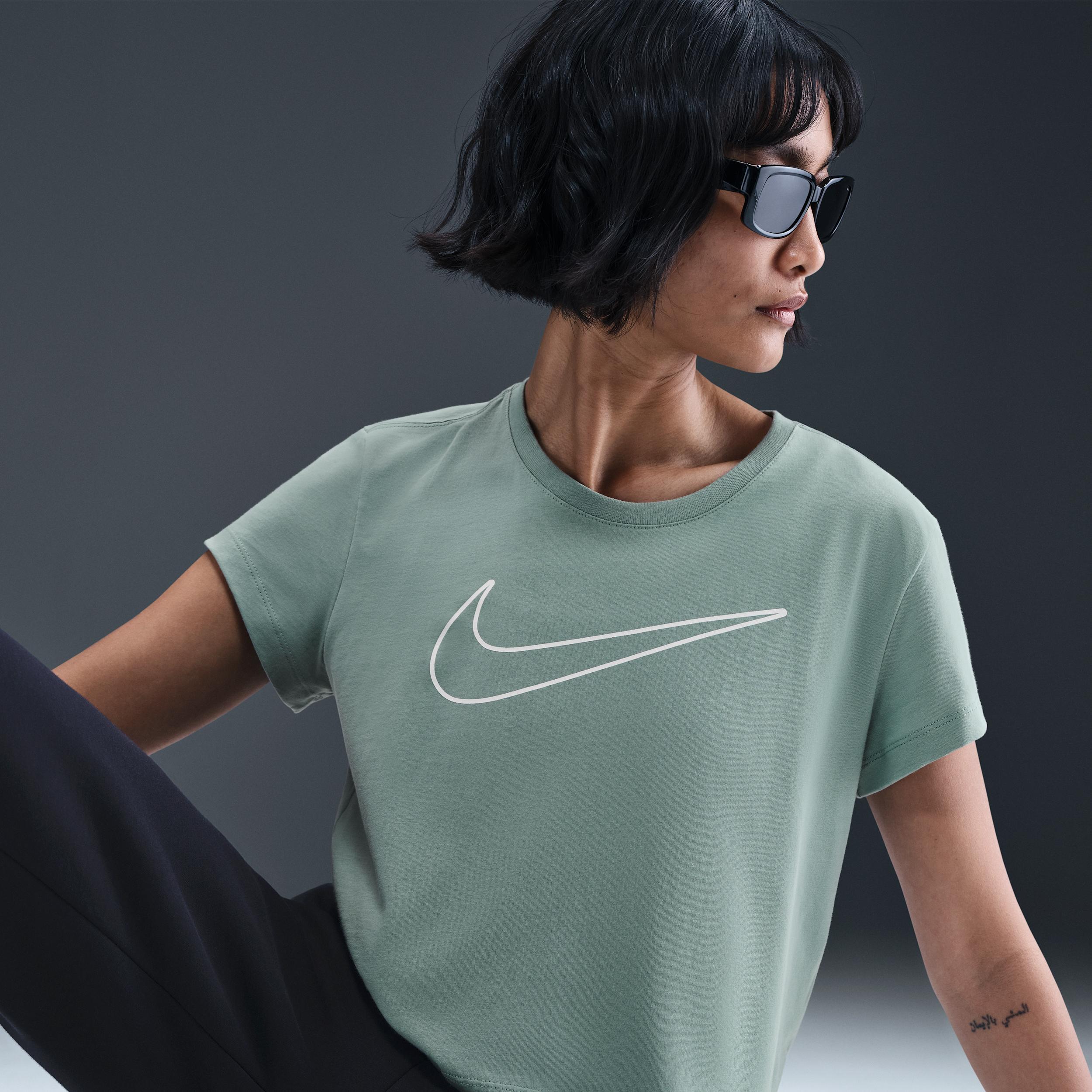 Women's Nike Sportswear Short-Sleeve Graphic T-Shirt Product Image