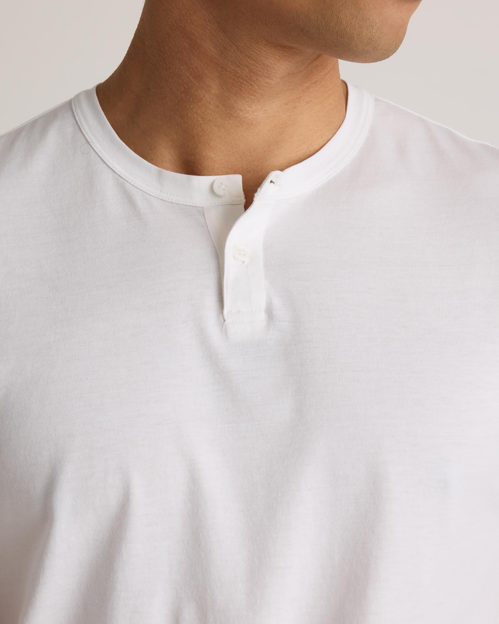 Quince | Men's 100% Pima Cotton Luxe Touch Henley Organic Cotton Product Image