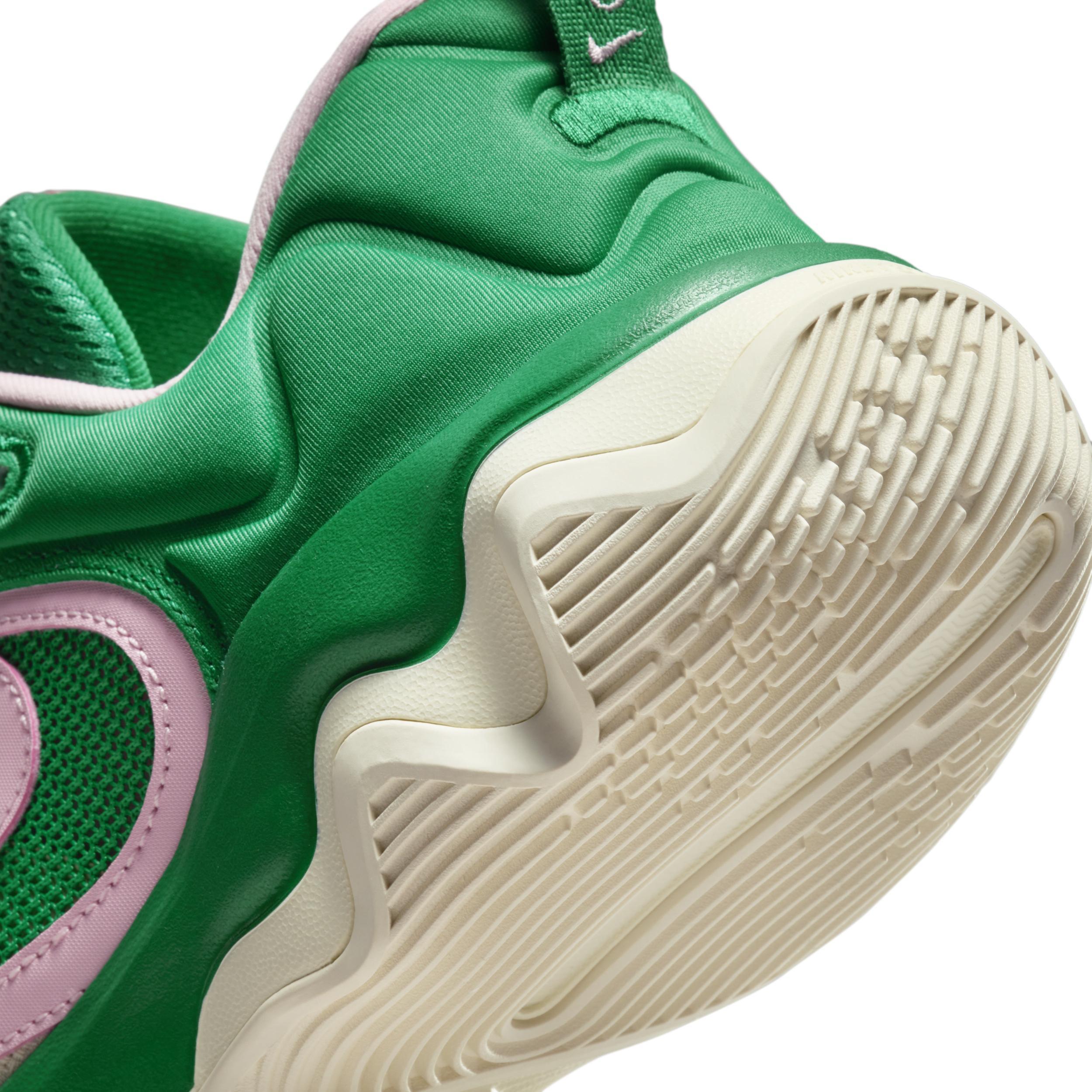Nike Men's Giannis Immortality 3 Basketball Shoe Product Image