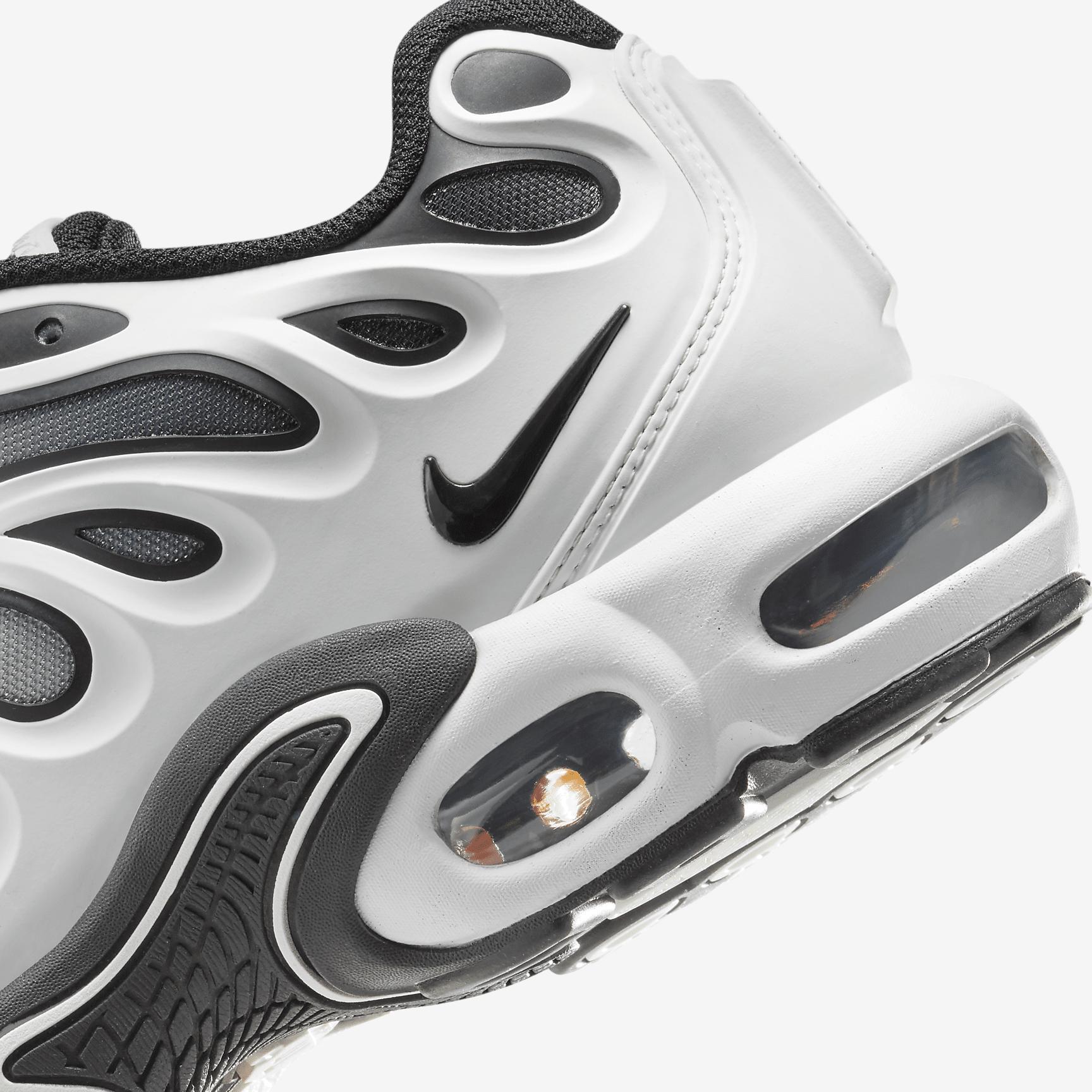 Nike Air Max Plus Drift Men's Shoes Product Image