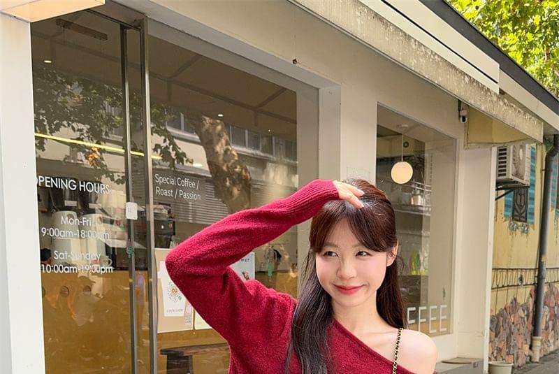 Long-Sleeve Boat Neck Knit Top Product Image