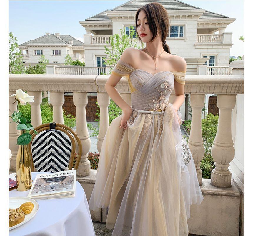 Off-Shoulder Floral Embroidered Shirred A-Line Cocktail Dress Product Image