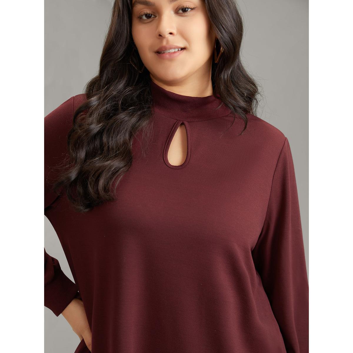 Plus Size Rib Knit Pocket Cut Out Front Sweatshirt Women Raspberry Casual Rib Knit Keyhole Cut-Out Dailywear Sweatshirts BloomChic 18-20/2X Product Image