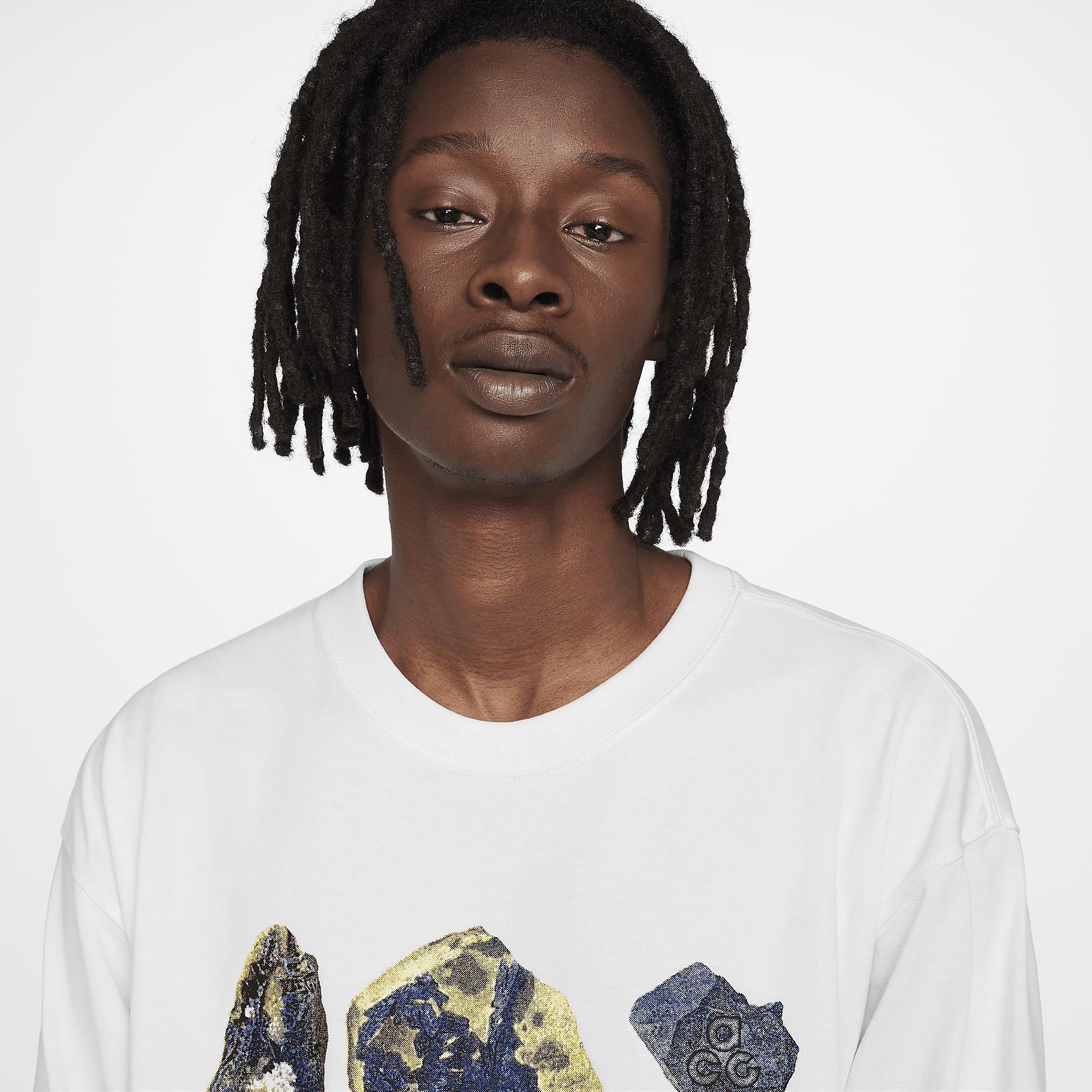Nike ACG Men's Long-Sleeved T-Shirt Product Image
