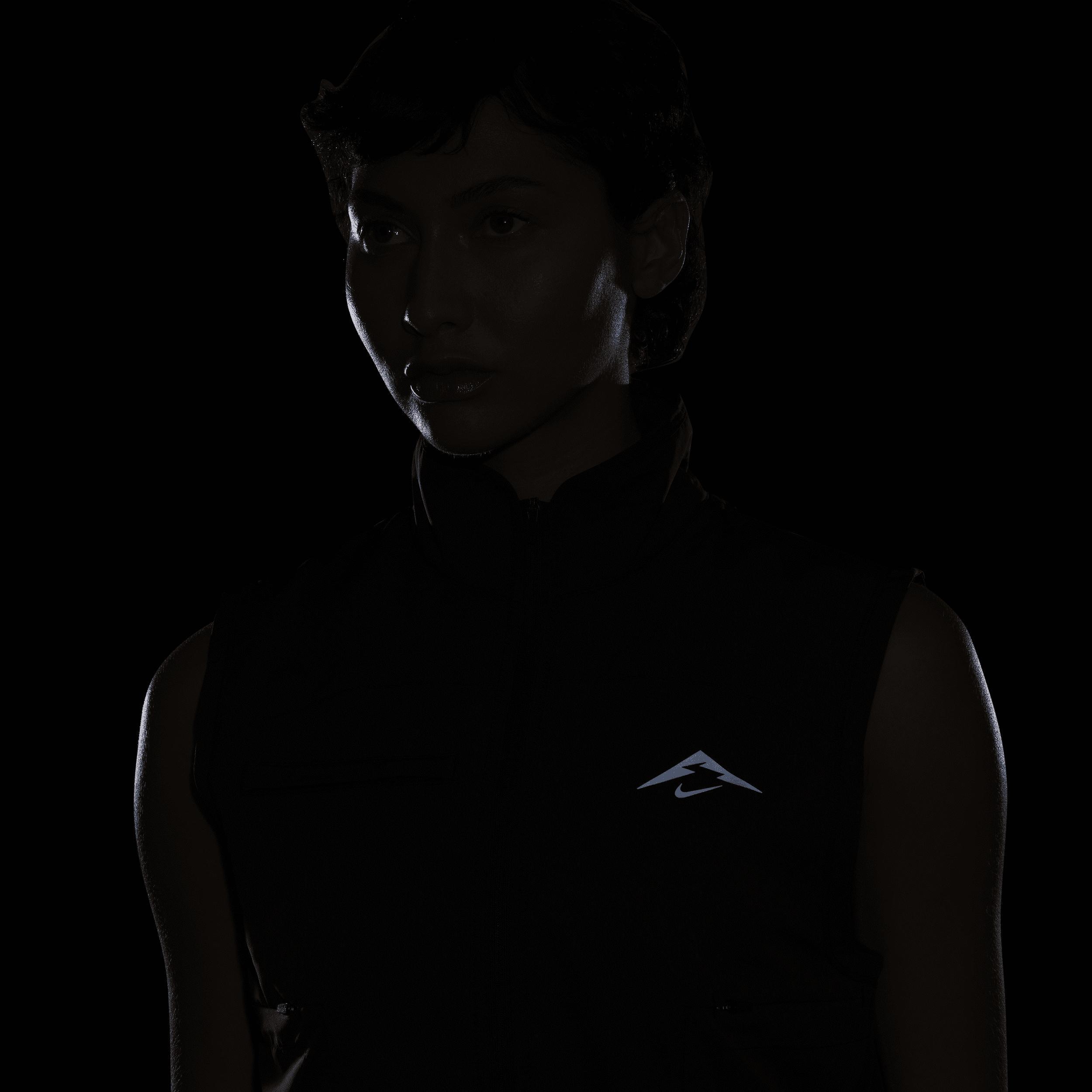 Nike Trail Women's Repel Running Vest Product Image