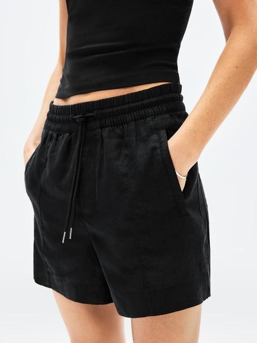 Retreat Linen Mid Rise Short Product Image
