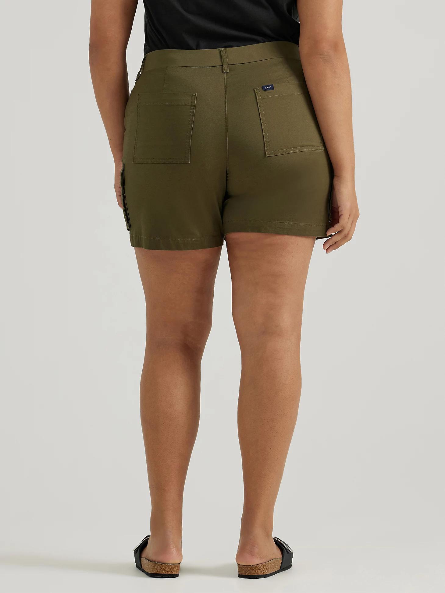 Women's Ultra Lux Comfort with Flex-to-Go Relaxed Fit Cargo Short (Plus) | Women's Shorts | Lee® Product Image