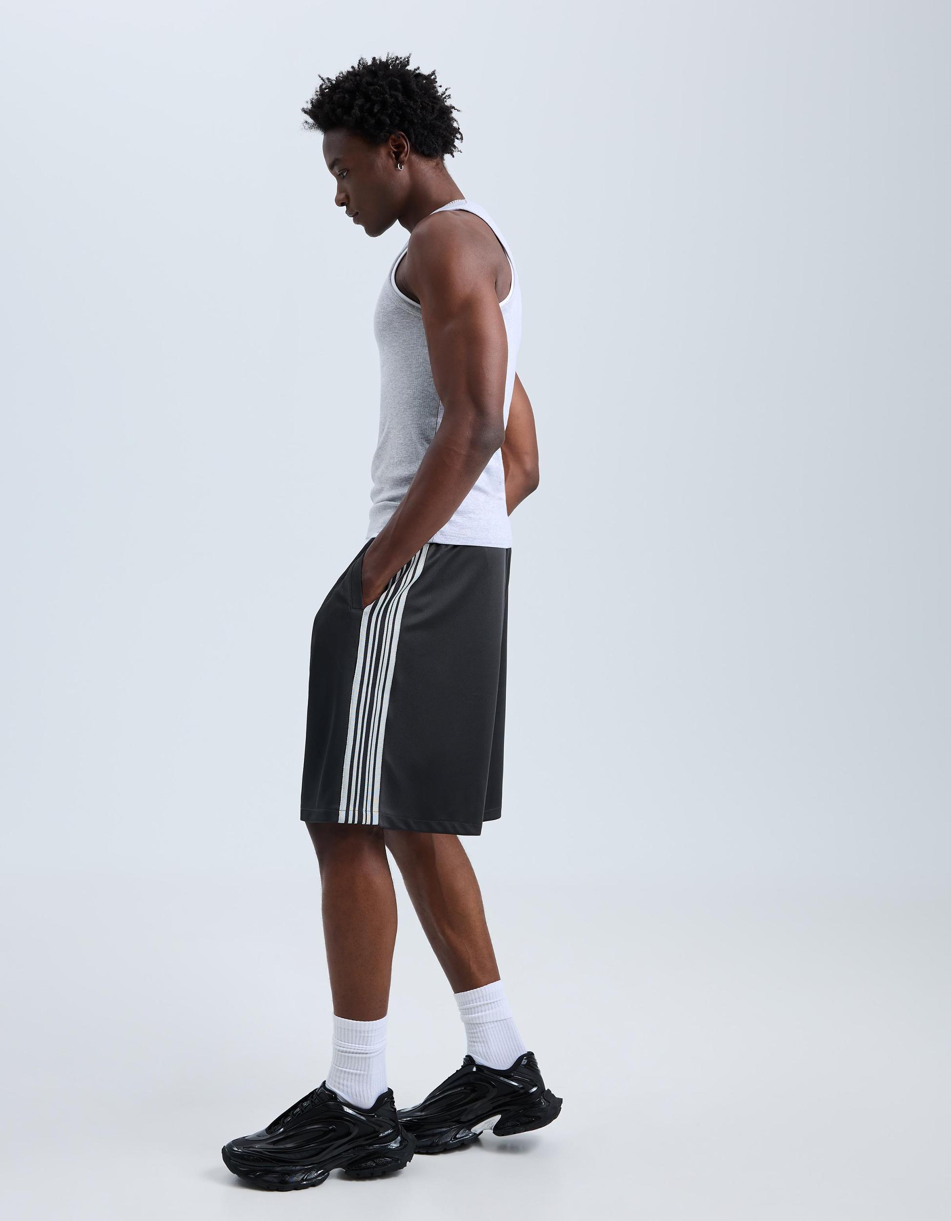 Technical Bermuda shorts with darts Product Image