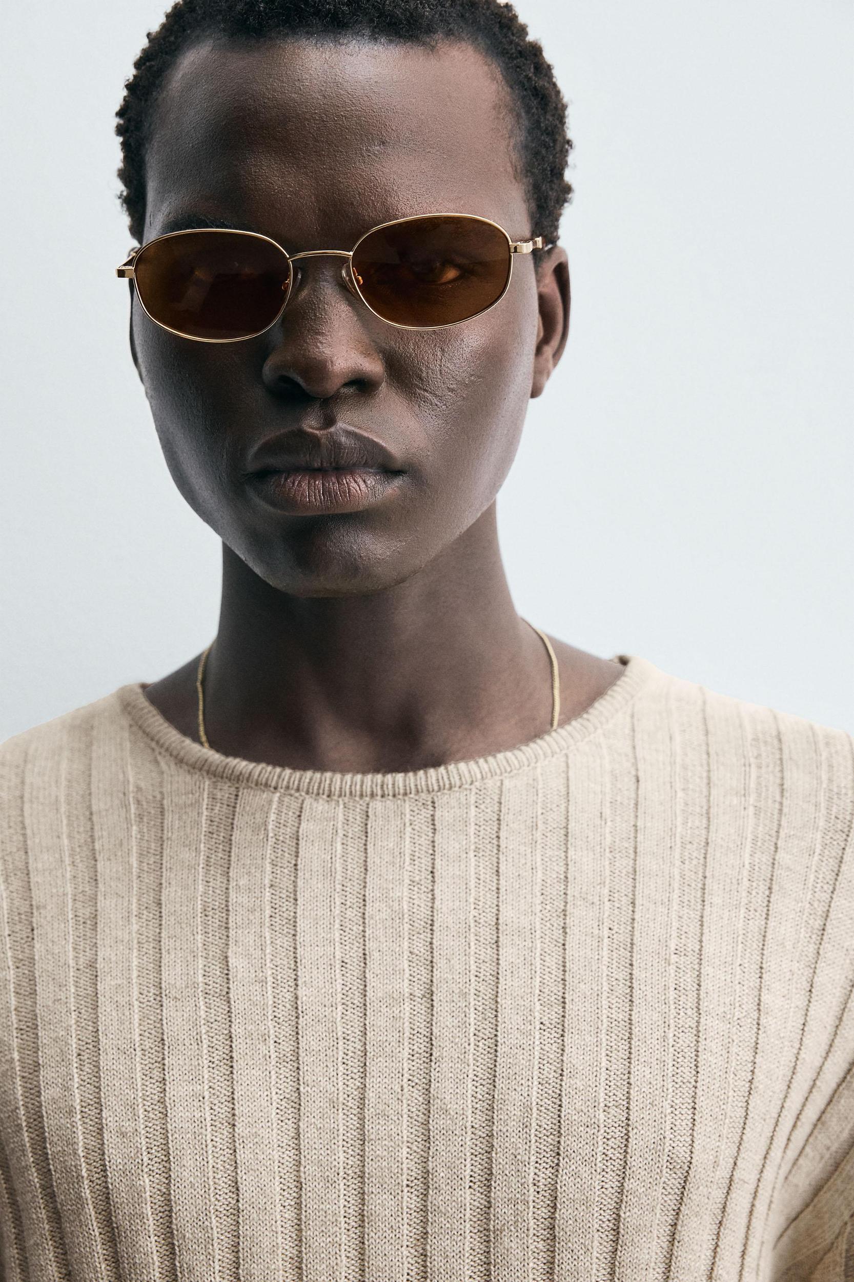LIGHTWEIGHT RIBBED SWEATER Product Image
