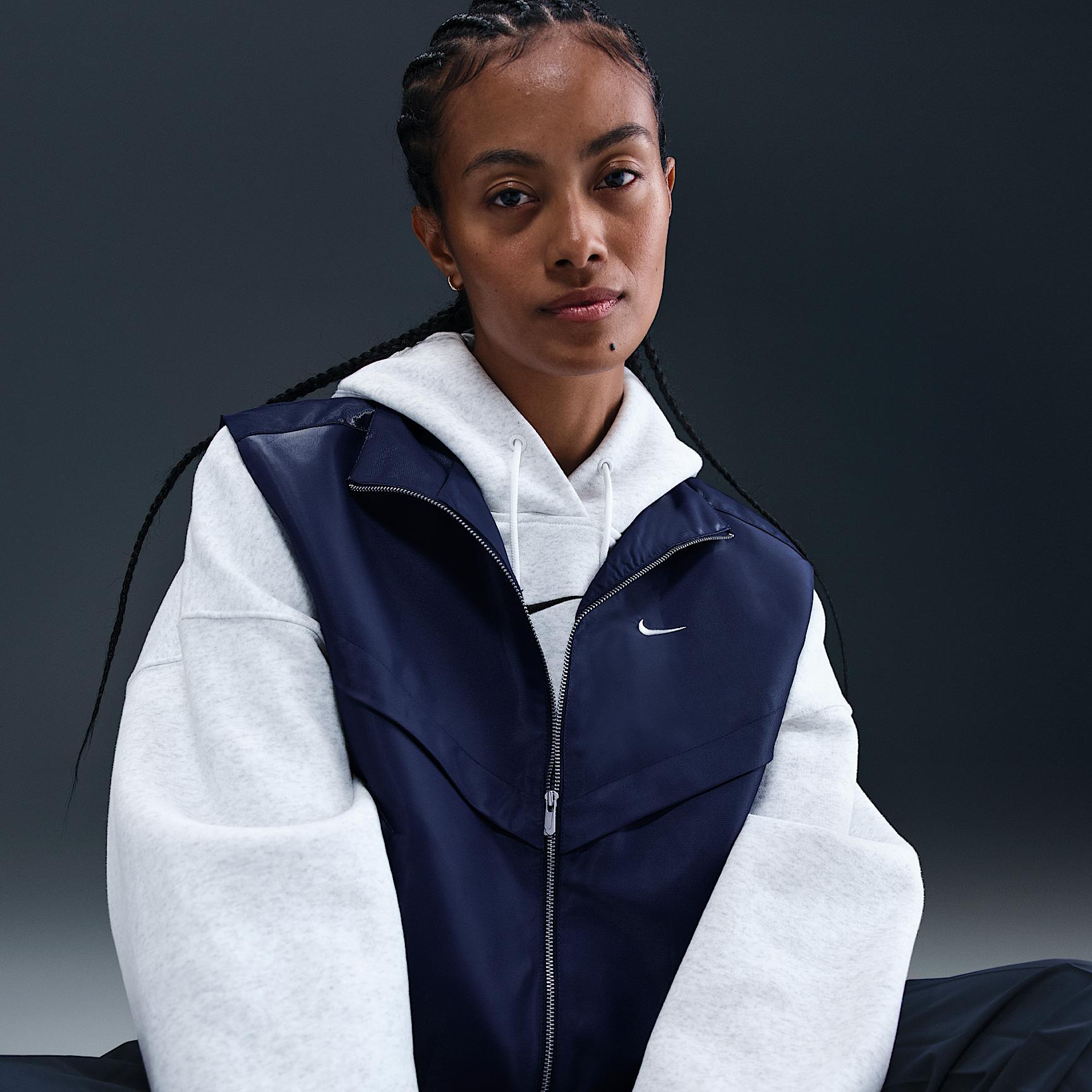 Nike Sportswear Windrunner Women's Shine Vest Product Image