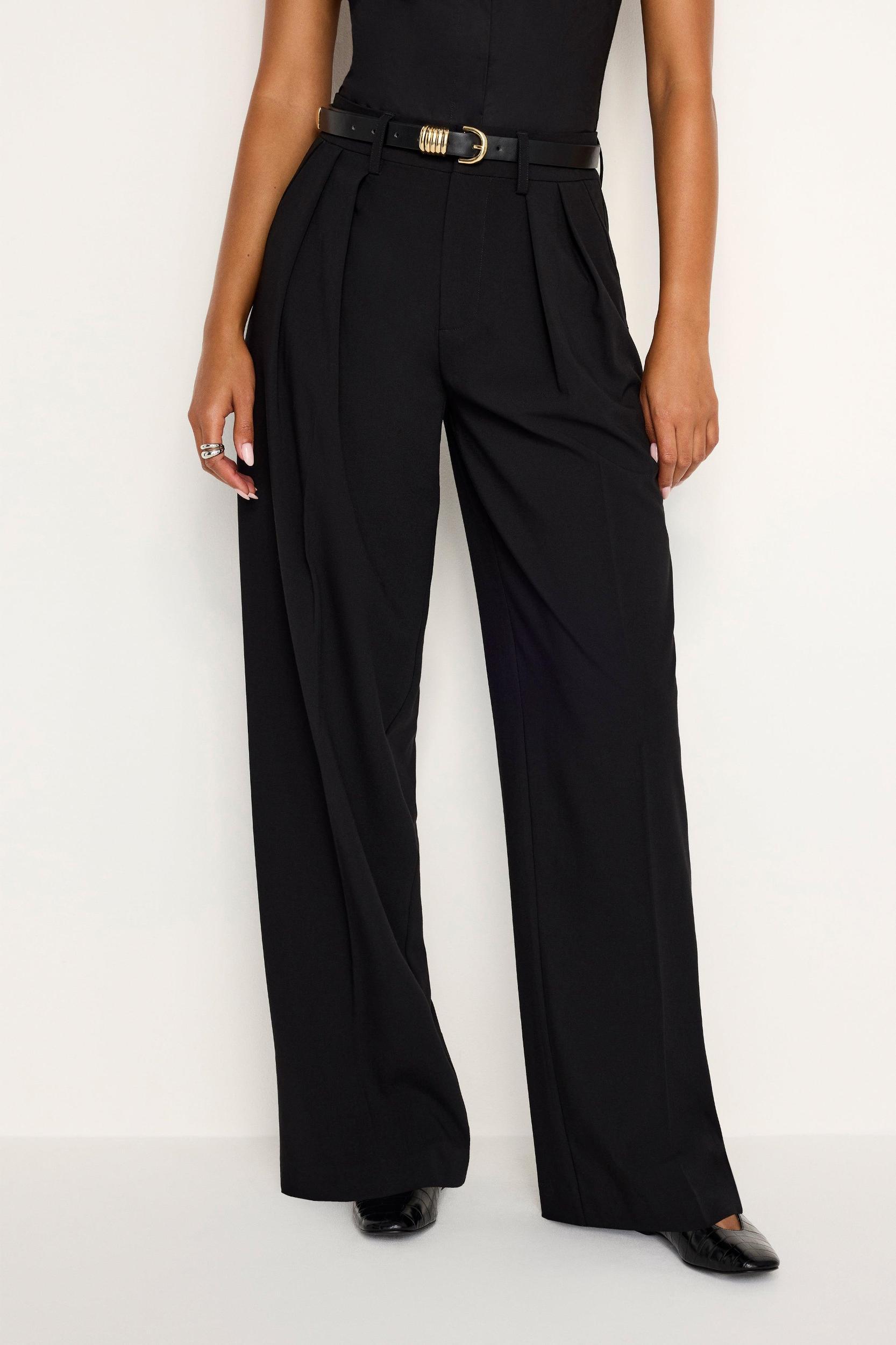 ESSENTIAL SUITING PLEATED TROUSERS | BLACK001 Product Image