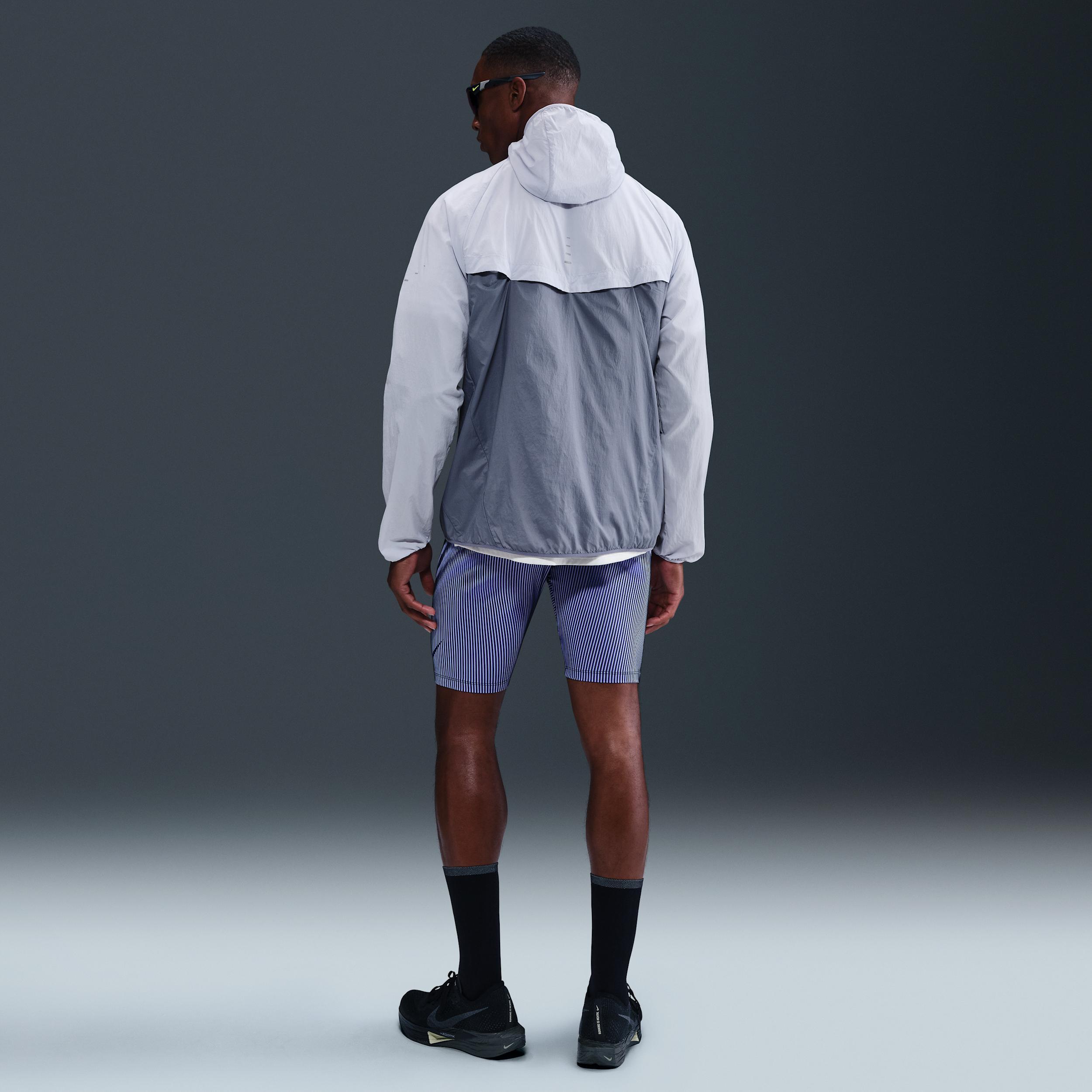 Nike Men's Stride Repel UV Running Jacket Product Image