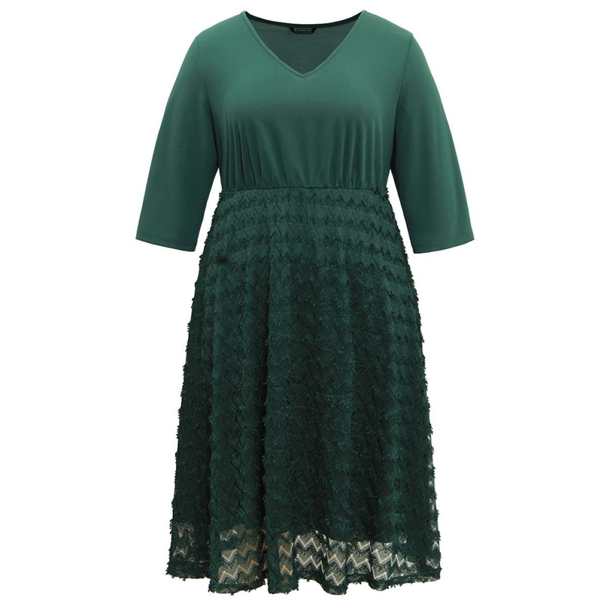 Plus Size Plain Texture Mesh Patchwork Elastic Waist Dress DarkGreen Women Glamour Texture V-neck Elbow-length sleeve Curvy Midi Dress BloomChic 22-24/3X Product Image