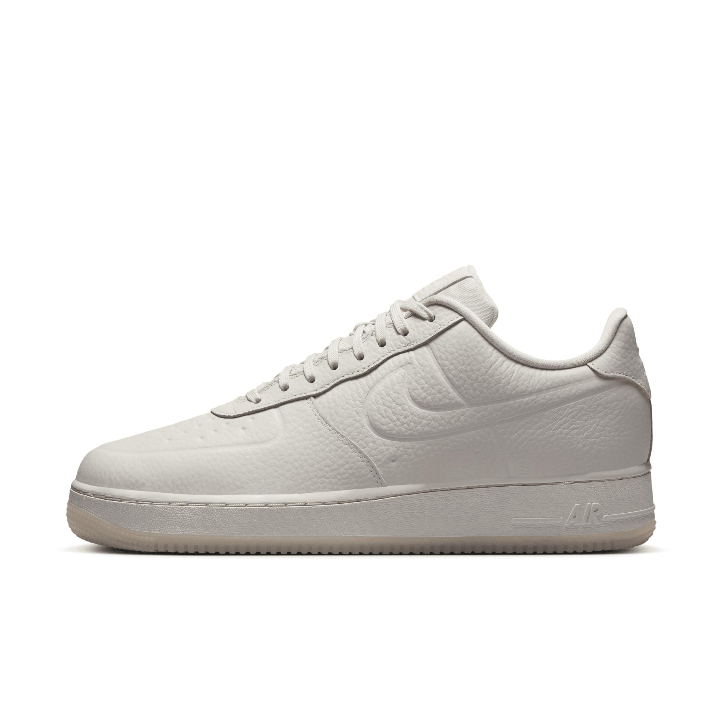 Mens Nike Air Force 1 07 Pro Tech Low Casual Shoes Product Image