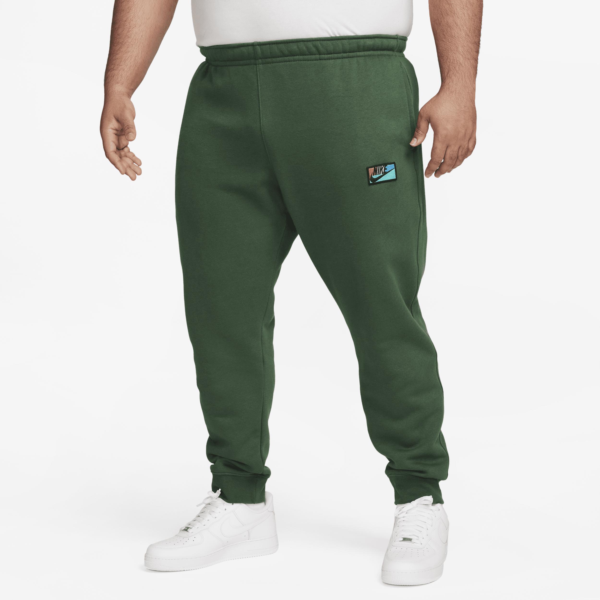 Nike Club Fleece Men's Fleece Pants Product Image