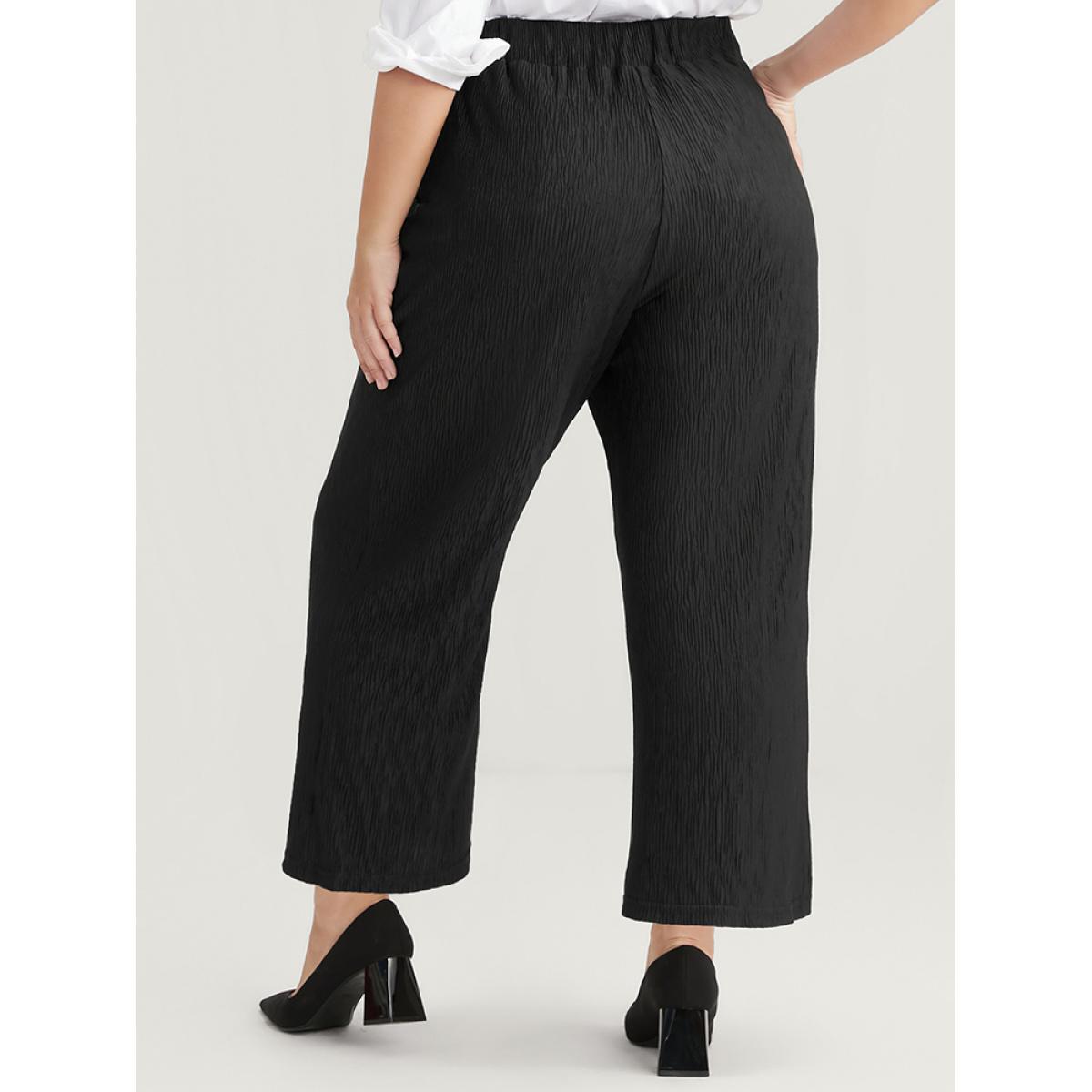 Plus Size Solid Pocket Textured Elastic Waist Pants Women Black Casual Mid Rise Dailywear Pants BloomChic 28/5X Product Image