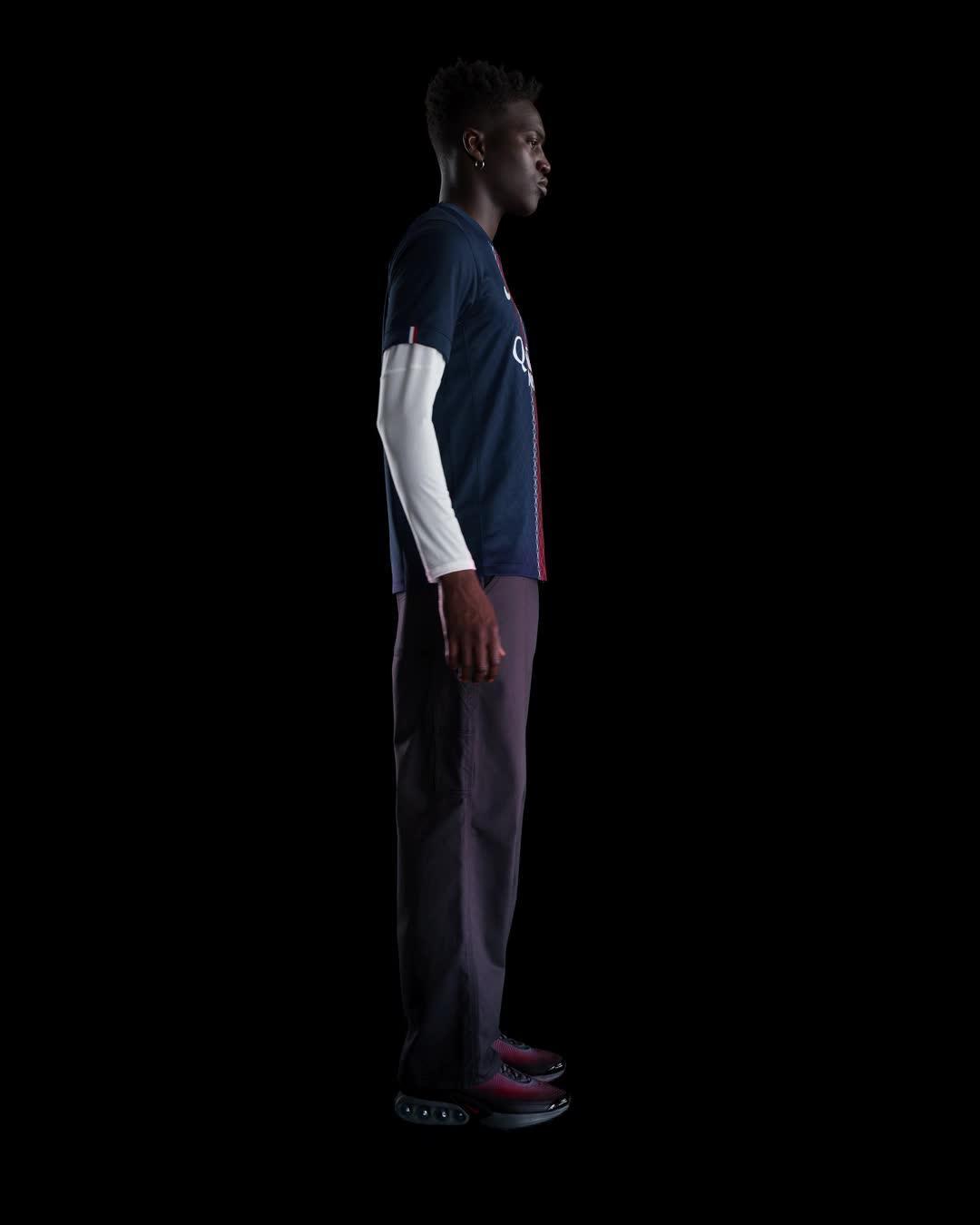 Paris Saint-Germain 2025/26 Stadium Home Men's Nike Dri-FIT Soccer Replica Jersey Product Image