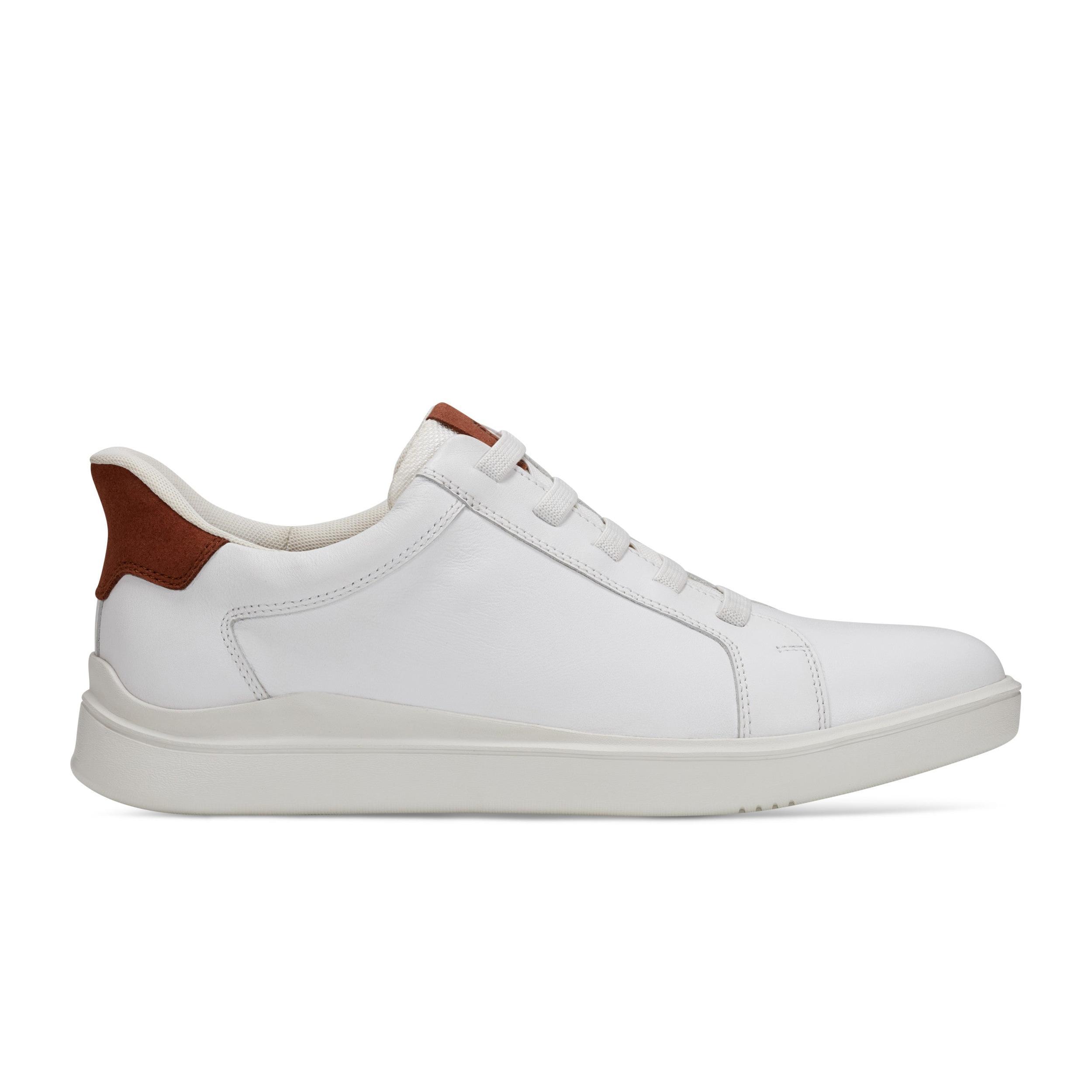 Men's Tynnar Step Activated Casual Sneakers Product Image