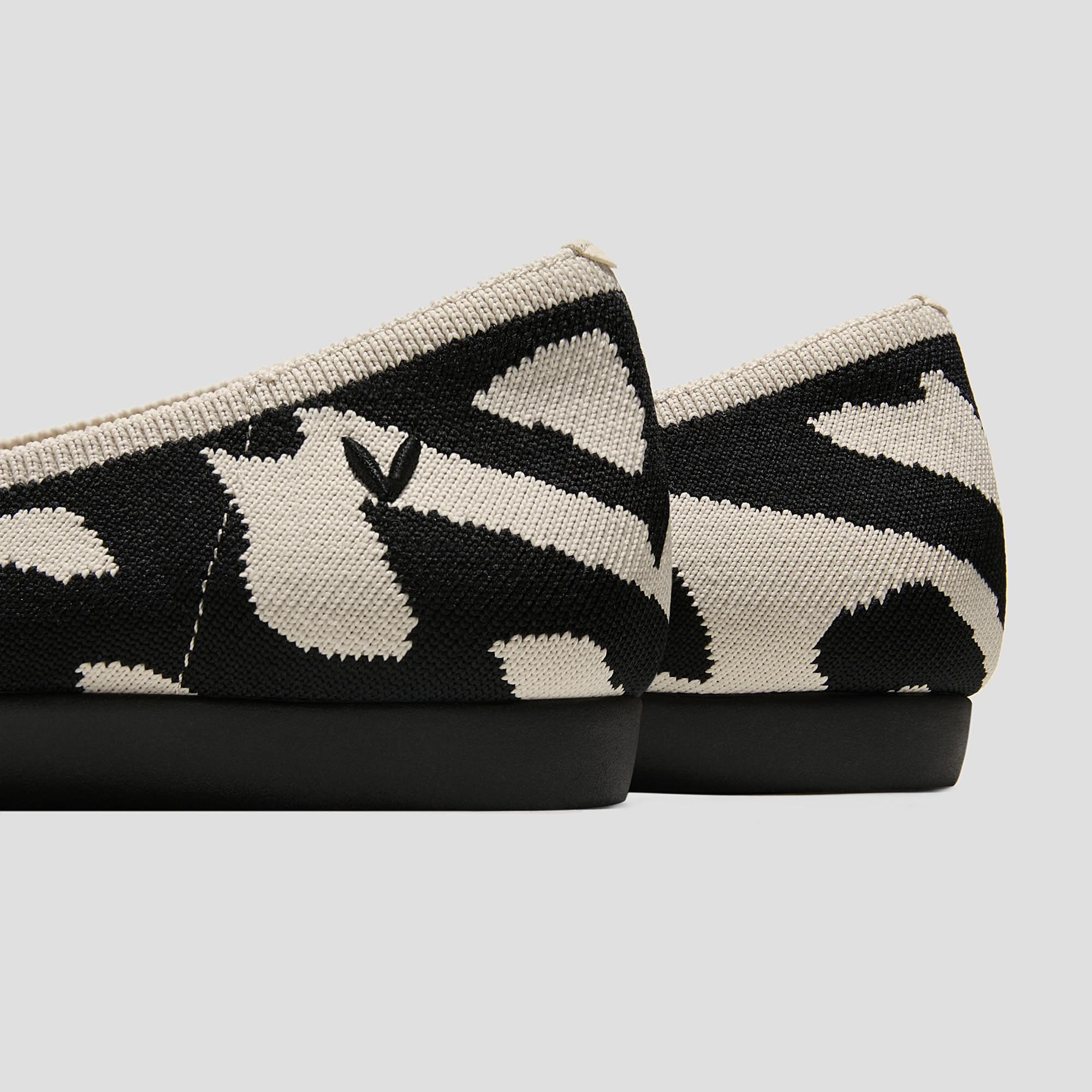 Lightweight Pointed-Ballet Flats (Aria Walker) Product Image