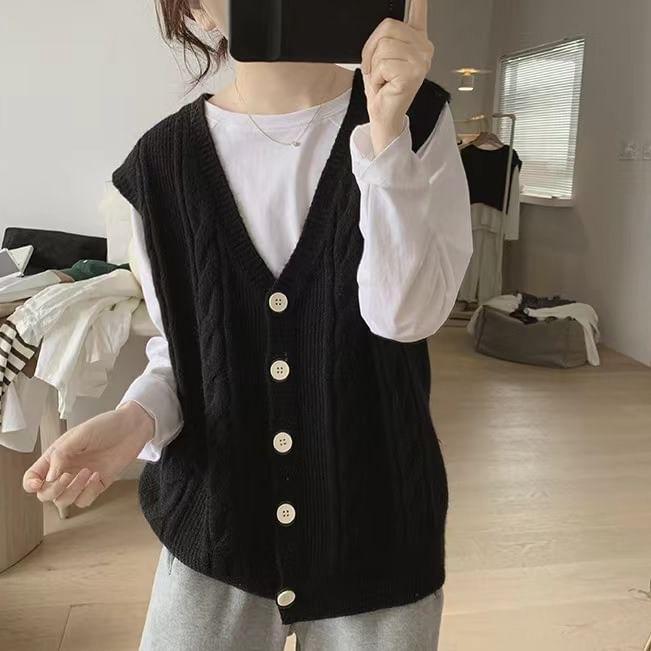 V-Neck Plain Cable-Knit Sweater Vest Product Image