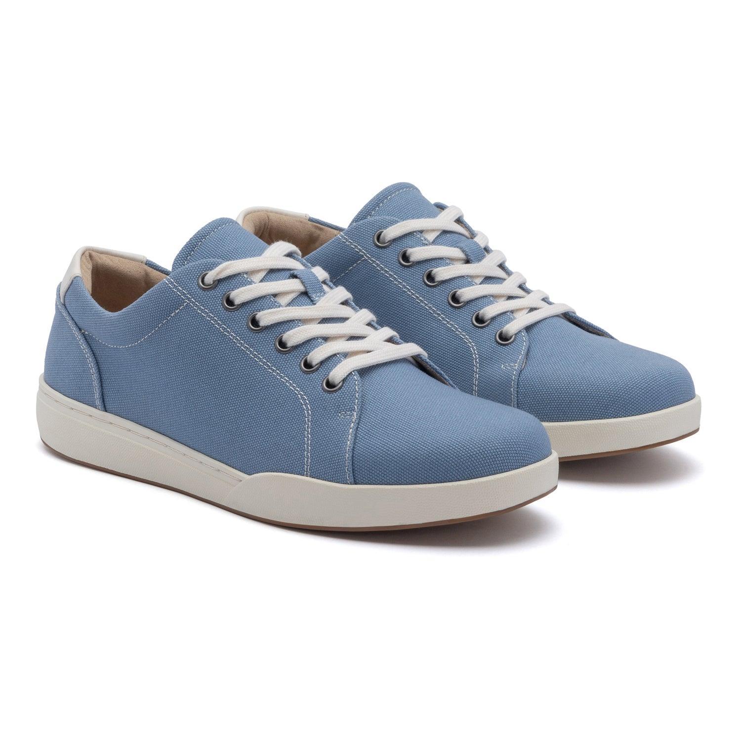 Encore Sneaker Product Image
