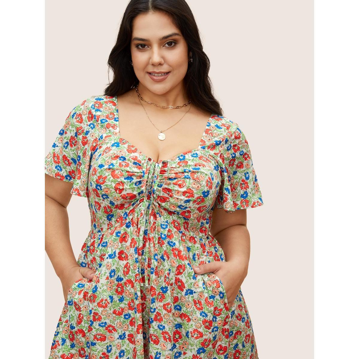 Plus Size Heart Neckline Ditsy Floral Tie Knot Drawstring Dress Multicolor Women Elegant Tie knot Heart neckline Short sleeve Curvy BloomChic 30/6X Product Image