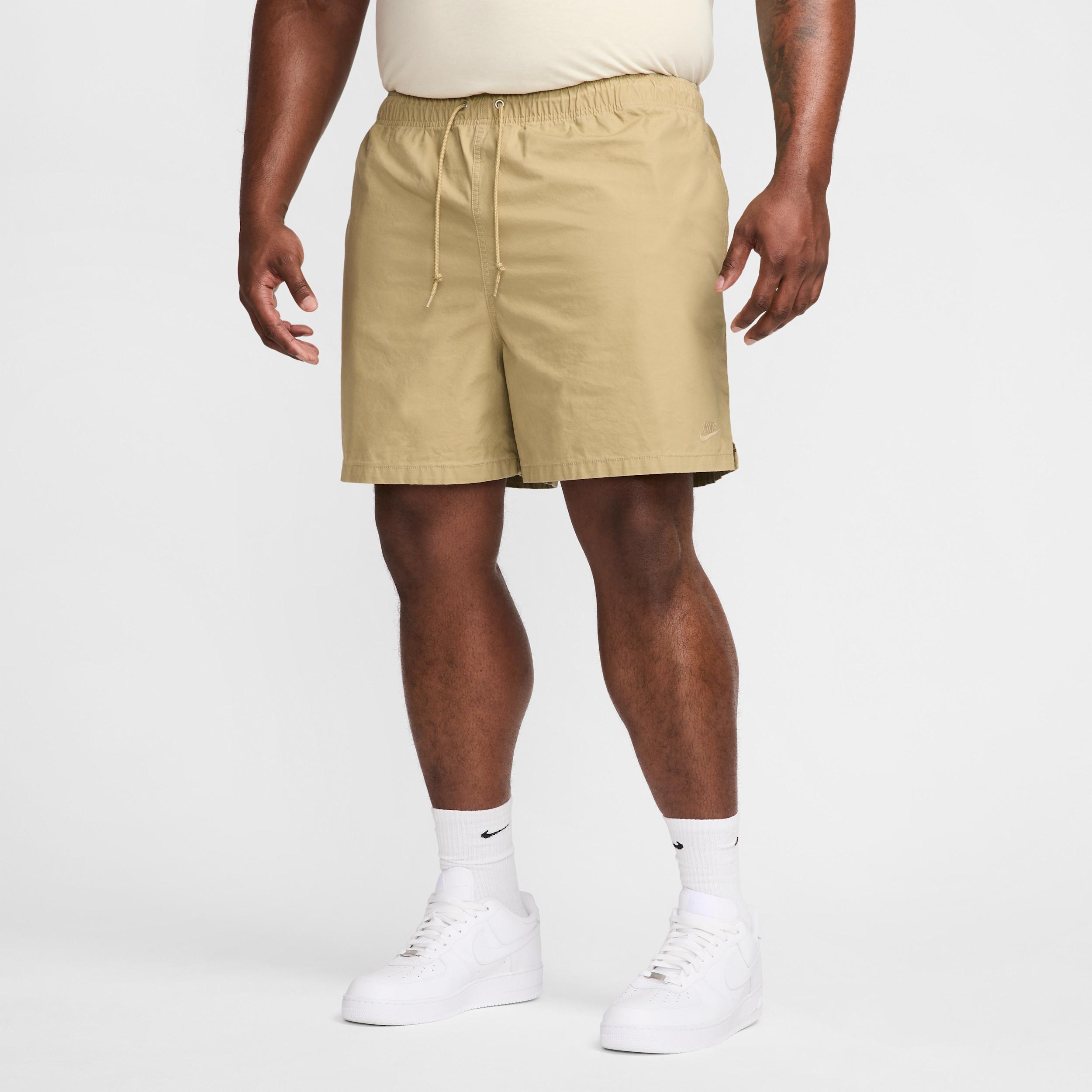 Nike Men's Club Flow Shorts Product Image