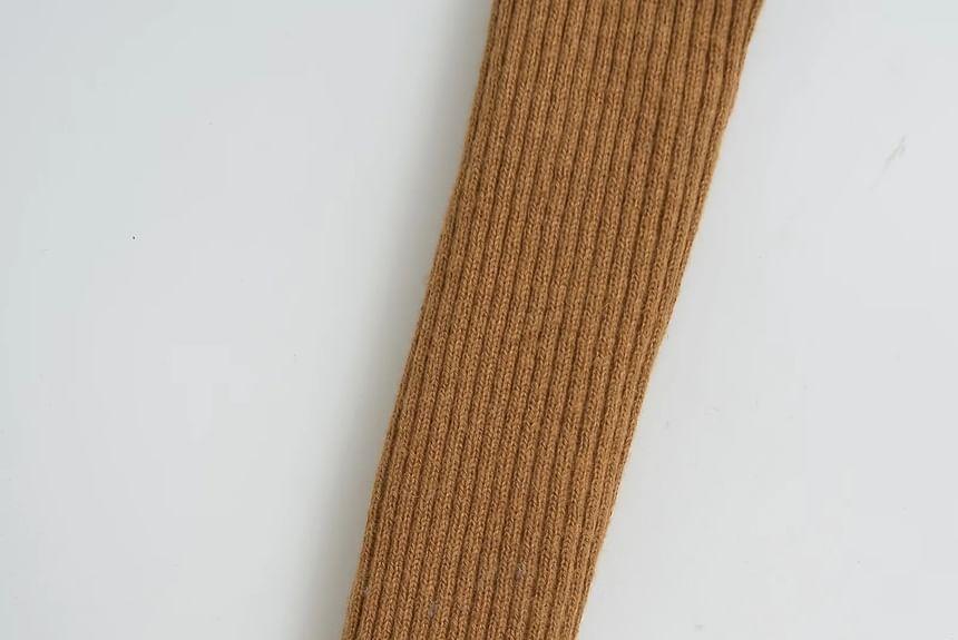 Round Neck Plain Ribbed Knit Cropped Cardigan Product Image