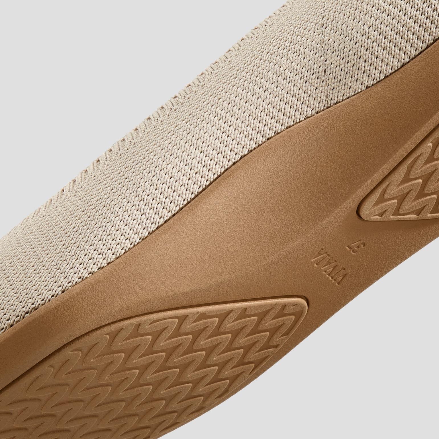 Lightweight Pointed-Ballet Flats (Aria Walker) Product Image