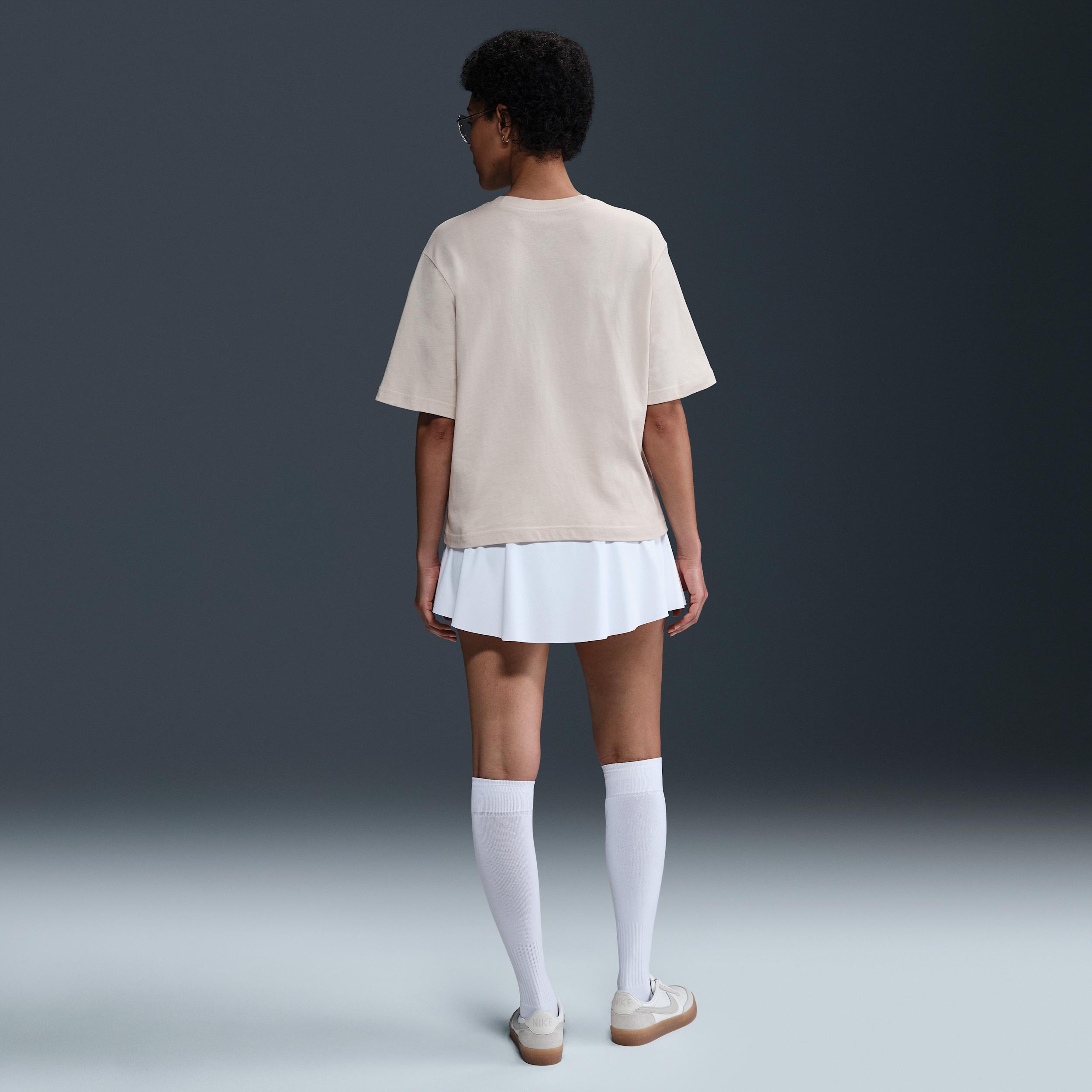 Nike Sportswear Women's Boxy T-Shirt Product Image