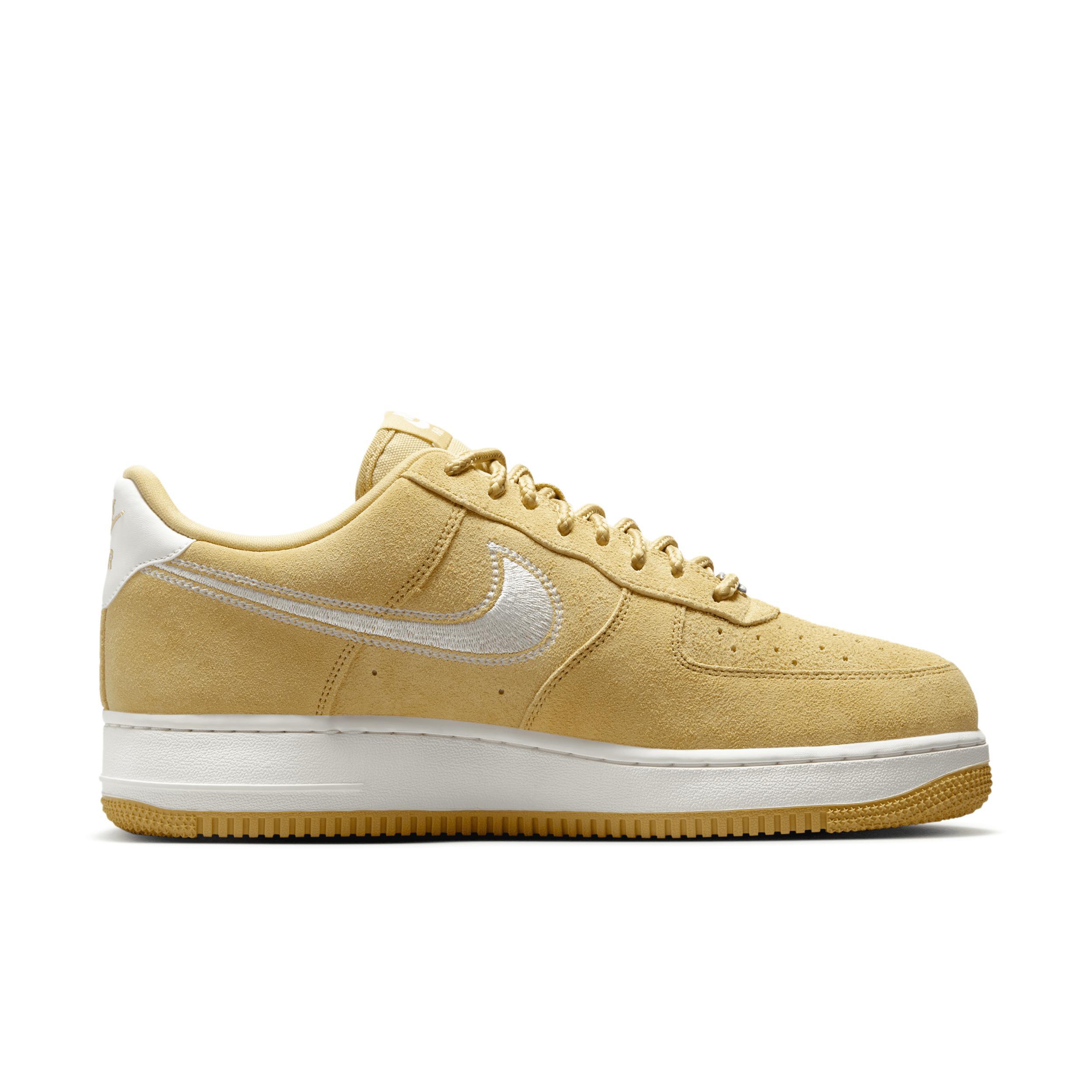 Nike Mens Air Force 1 07 LV8 SE Casual Shoes Product Image