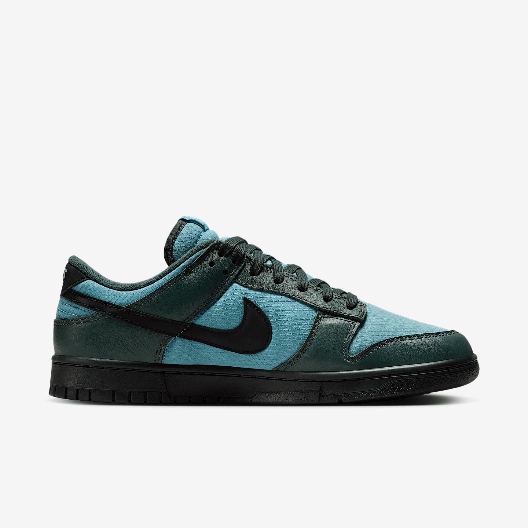 Nike Dunk Low Retro SE Men's Winterized Shoes Product Image